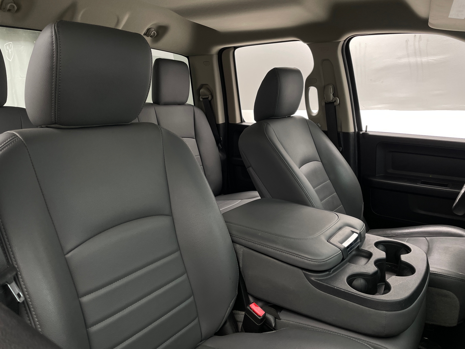 Thumbnail: 2019 RAM 1500 Classic - 2