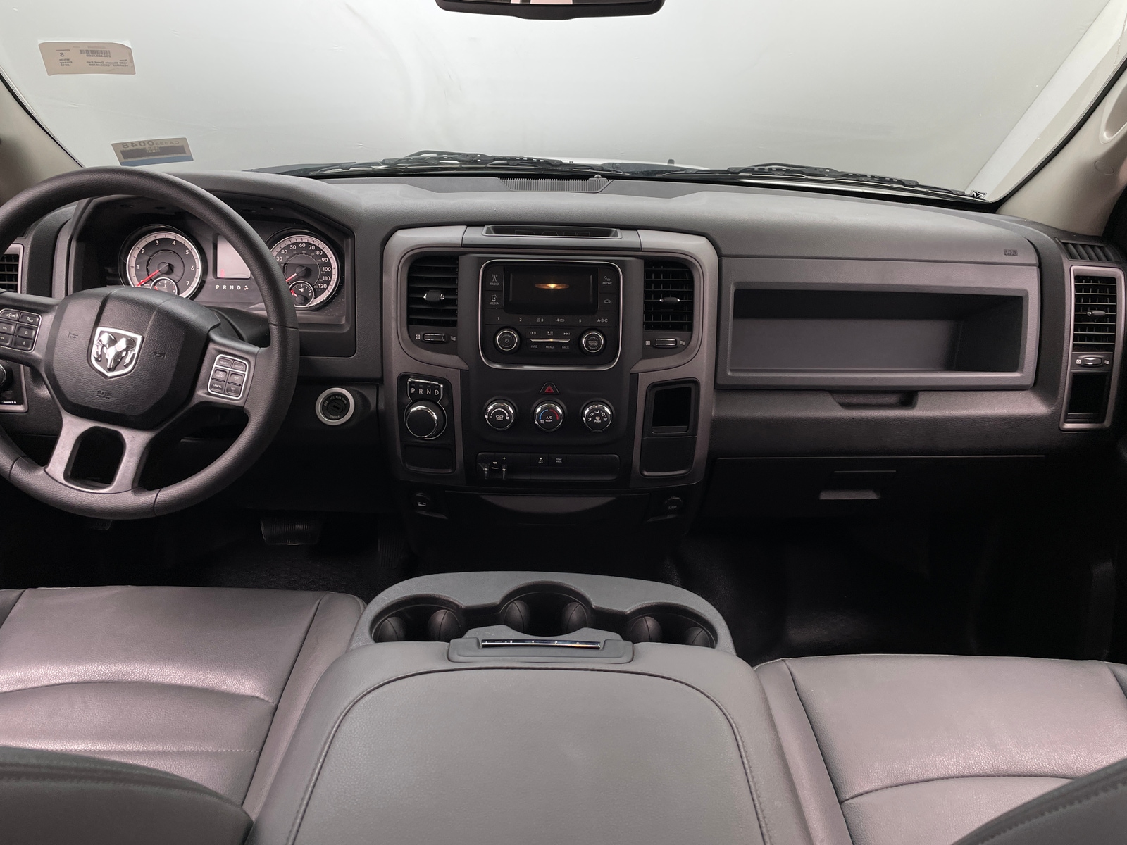 Thumbnail: 2019 RAM 1500 Classic - 3