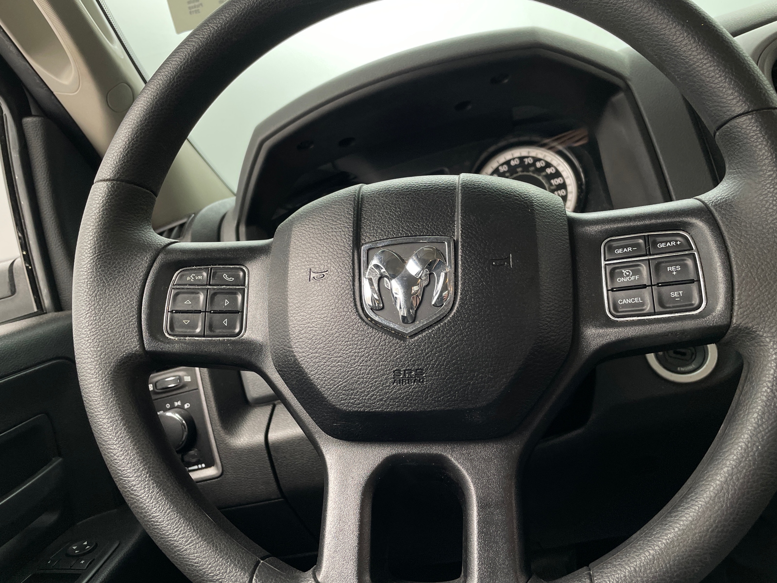 Thumbnail: 2019 RAM 1500 Classic - 5