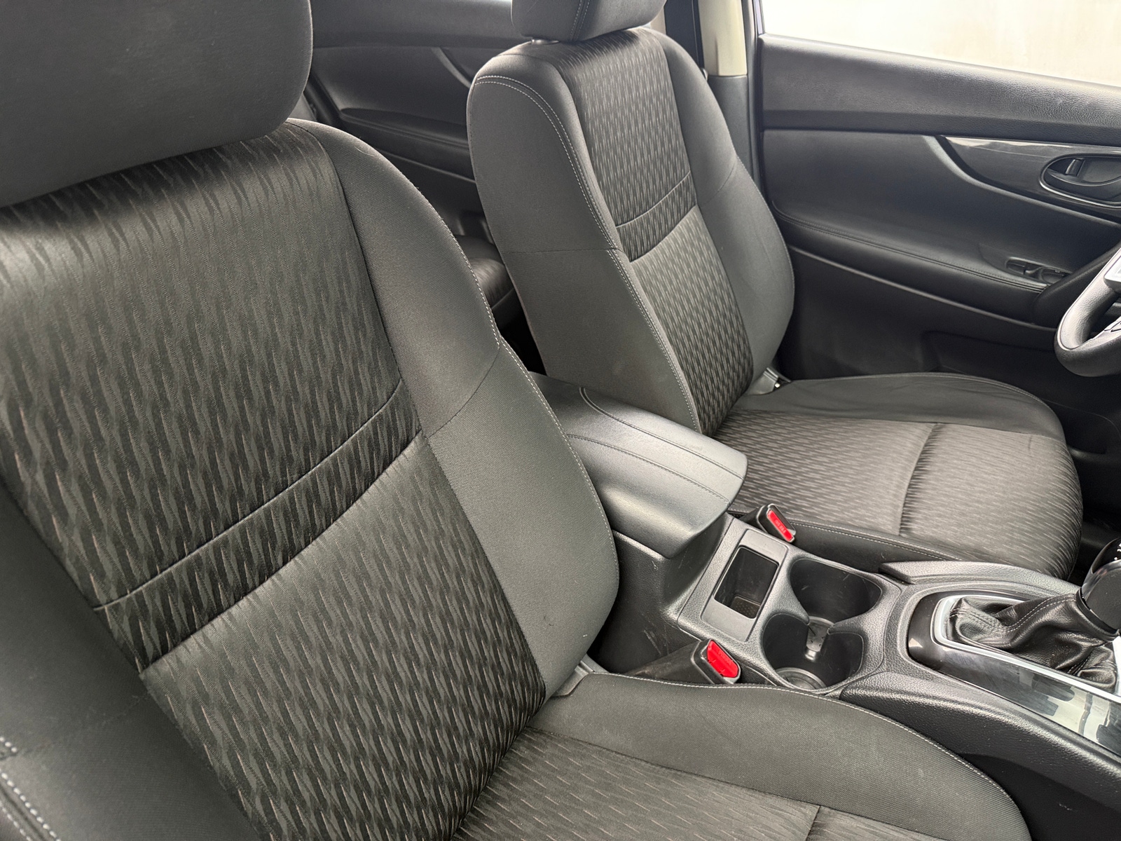 Thumbnail: 2019 Nissan Rogue - 2