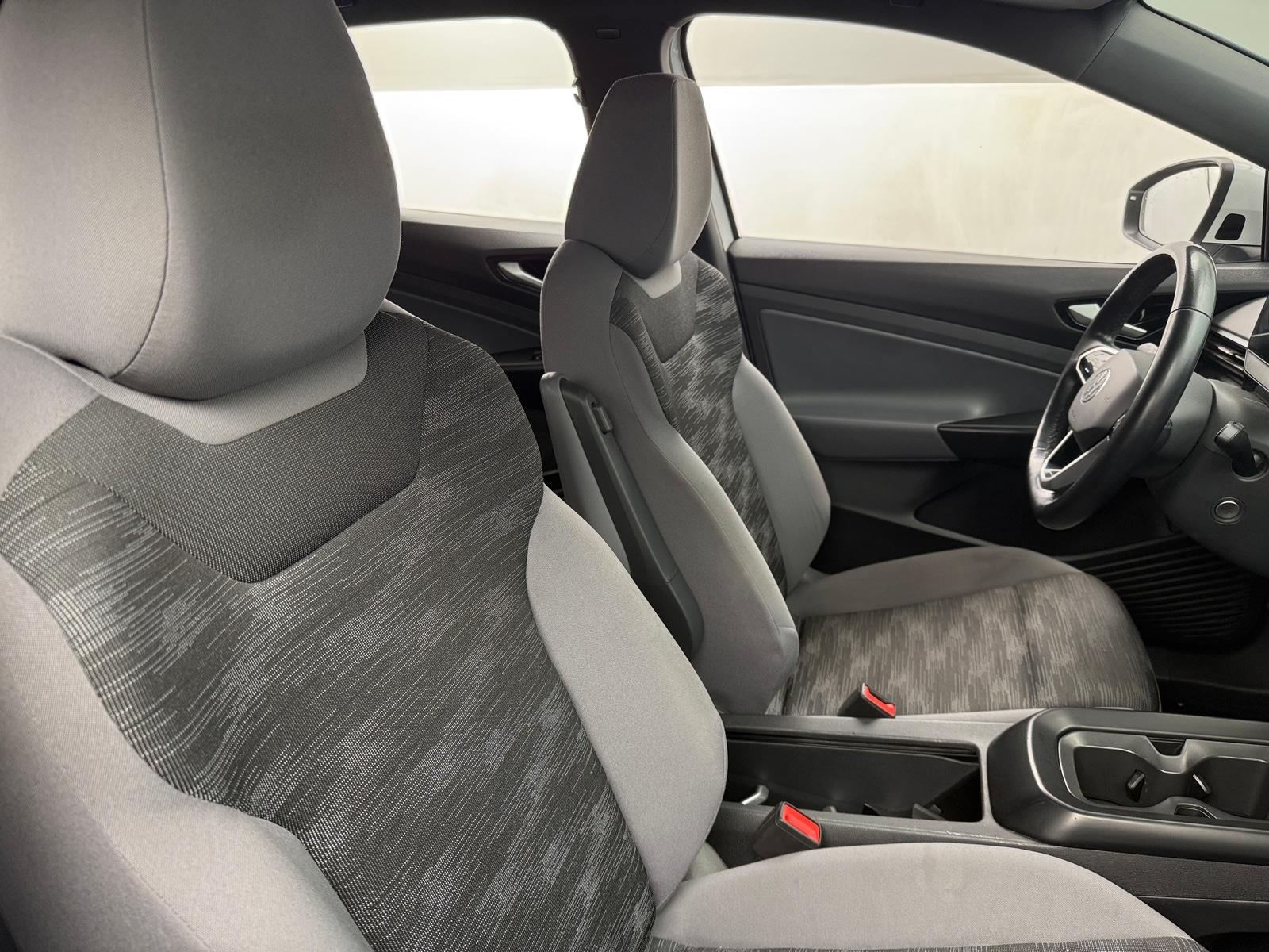 Thumbnail: 2022 Volkswagen ID.4 - 2