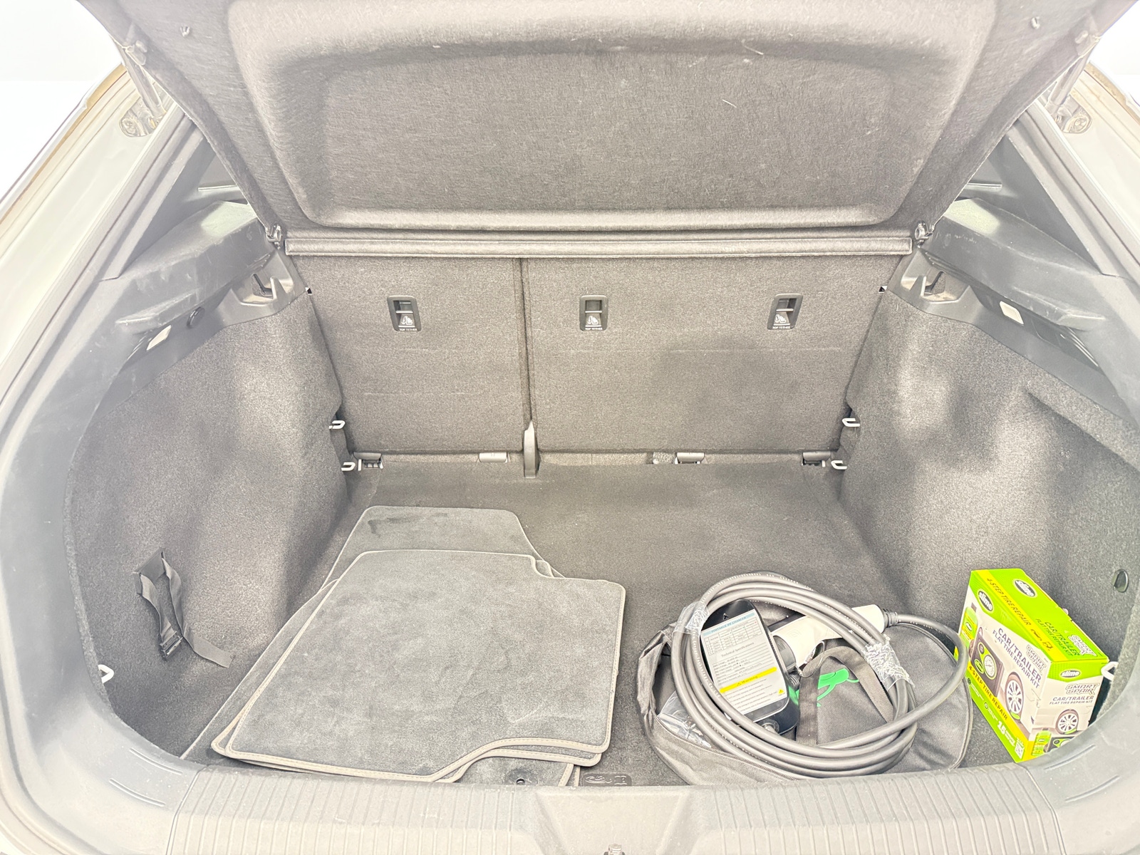 Thumbnail: 2022 Volkswagen ID.4 - 7