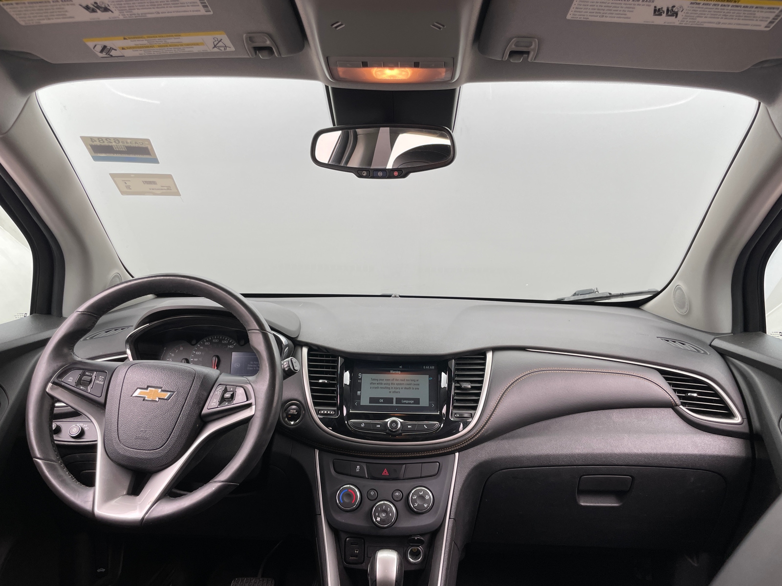 Thumbnail: 2017 Chevrolet Trax - 3