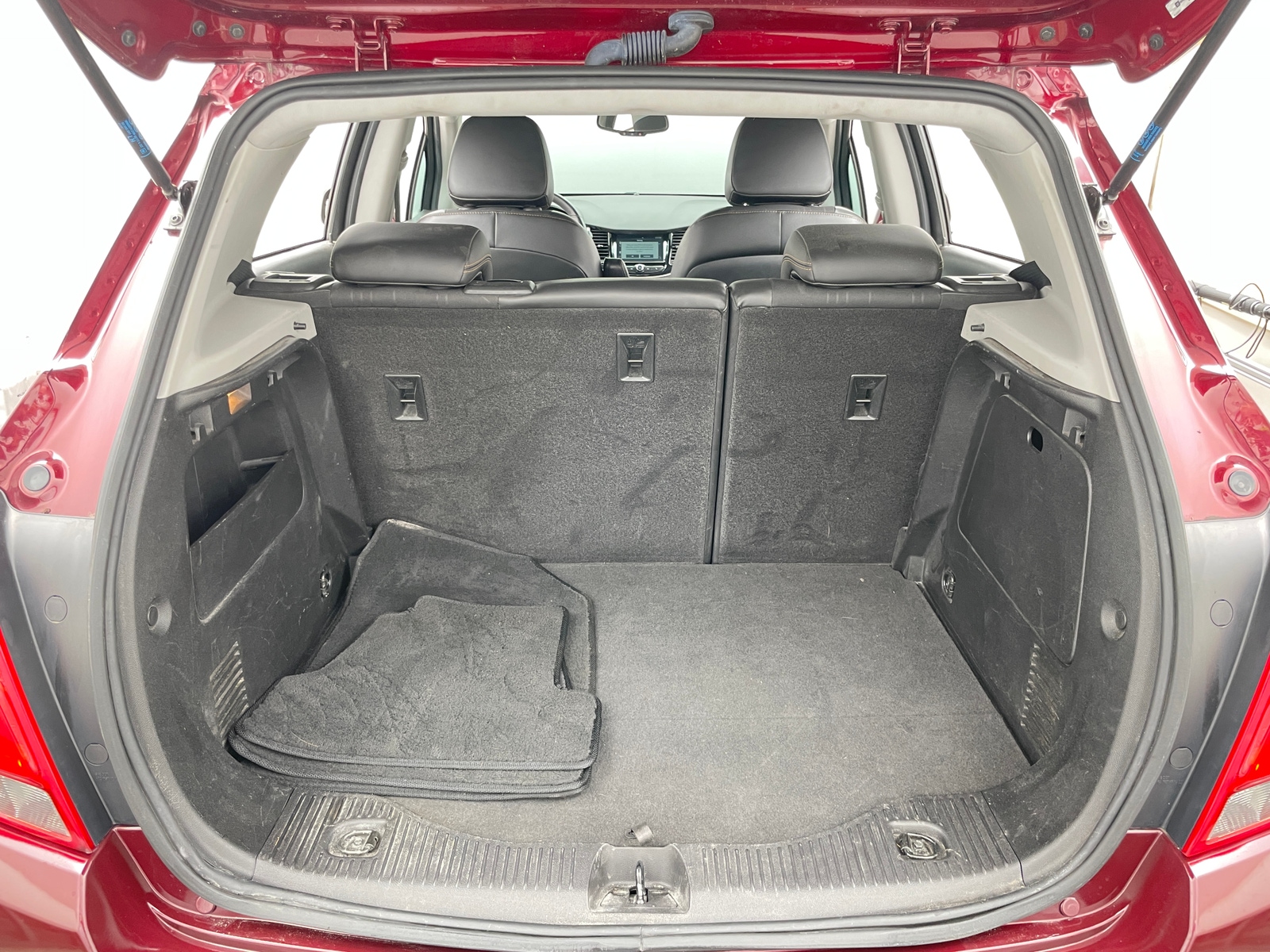 Thumbnail: 2017 Chevrolet Trax - 7