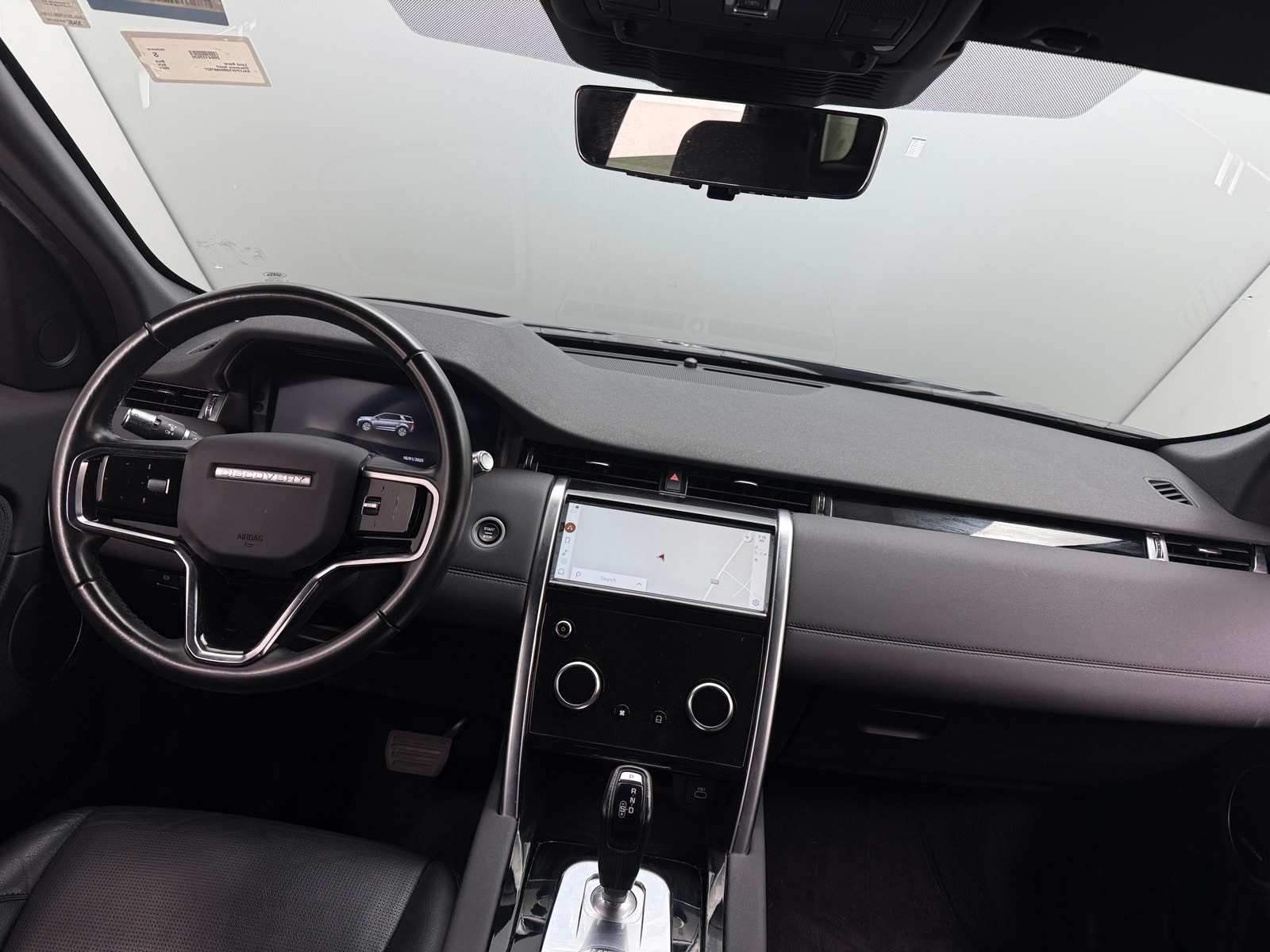 Thumbnail: 2021 Land Rover Discovery Sport - 2