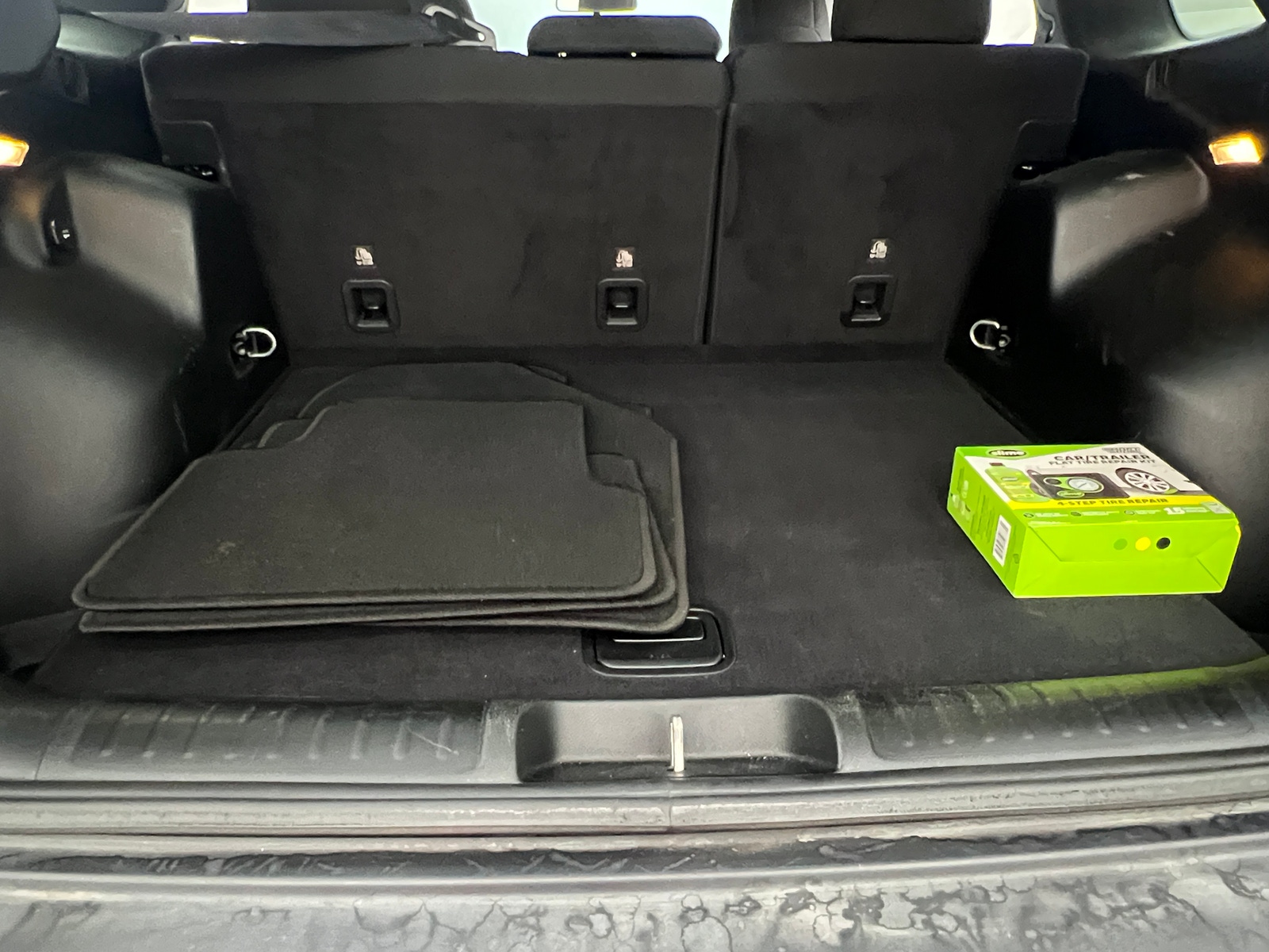 Thumbnail: 2019 Jeep Cherokee - 7