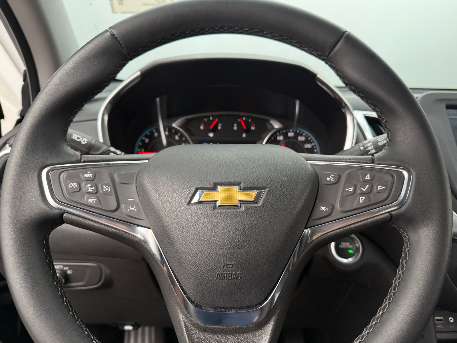 Thumbnail: 2023 Chevrolet Equinox - 5
