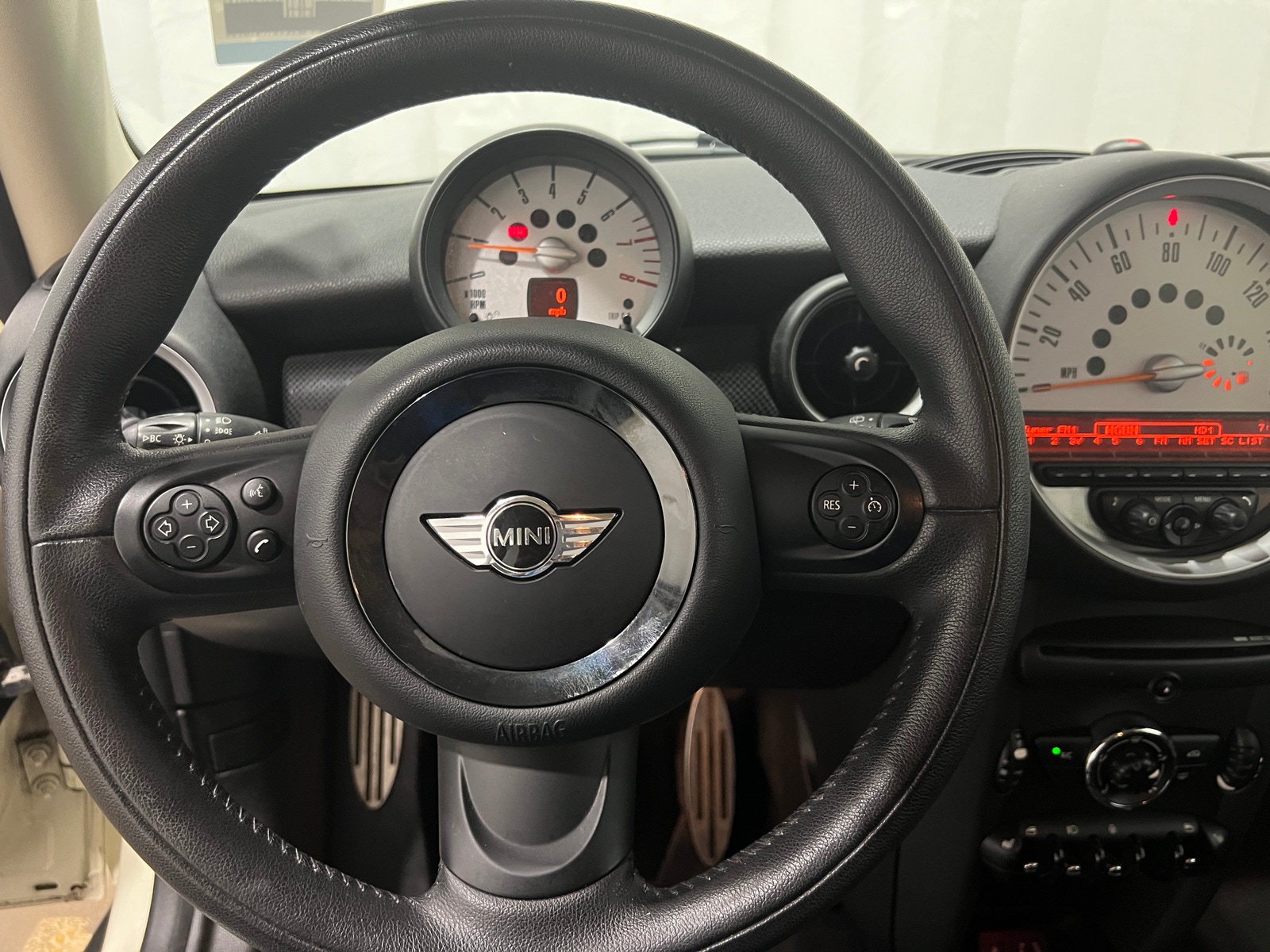 Thumbnail: 2013 MINI Cooper Hardtop - 4