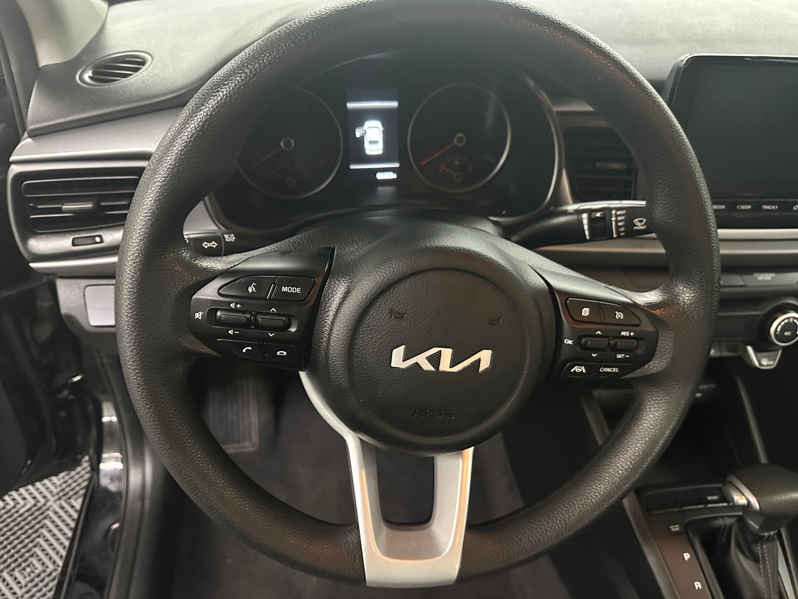 Thumbnail: 2023 Kia Rio - 5