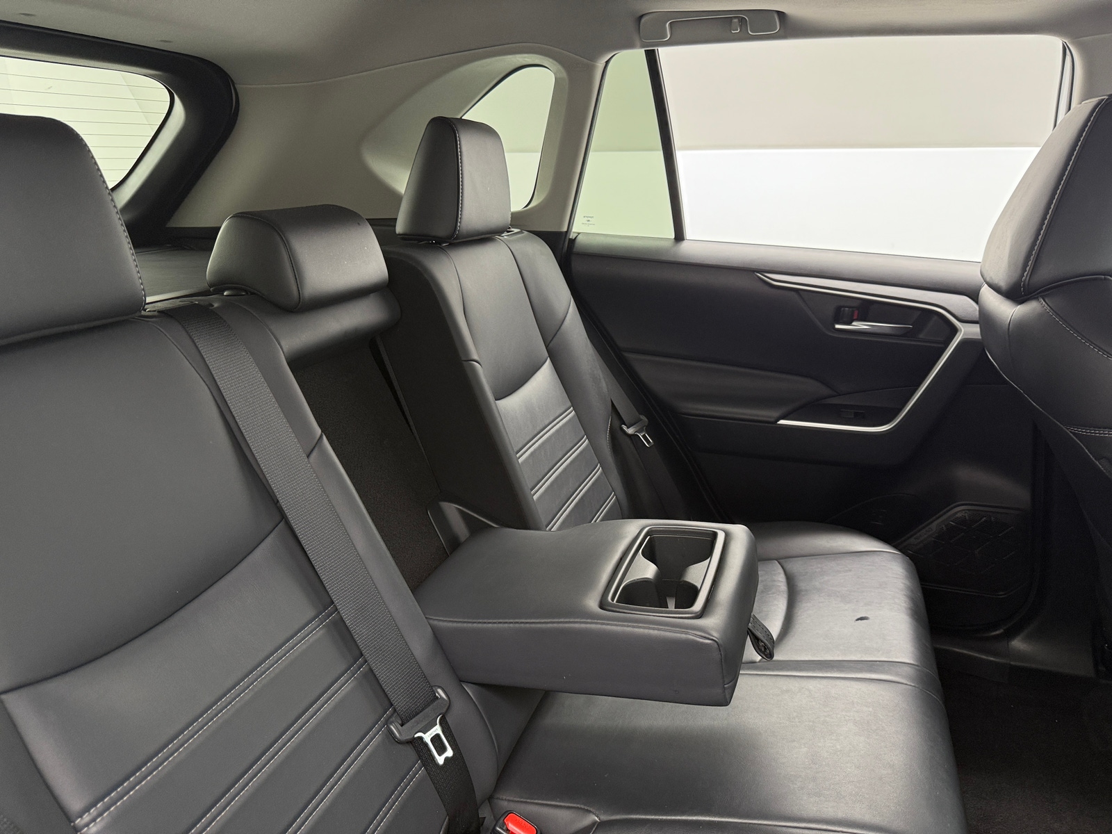 Thumbnail: 2020 Toyota RAV4 - 5
