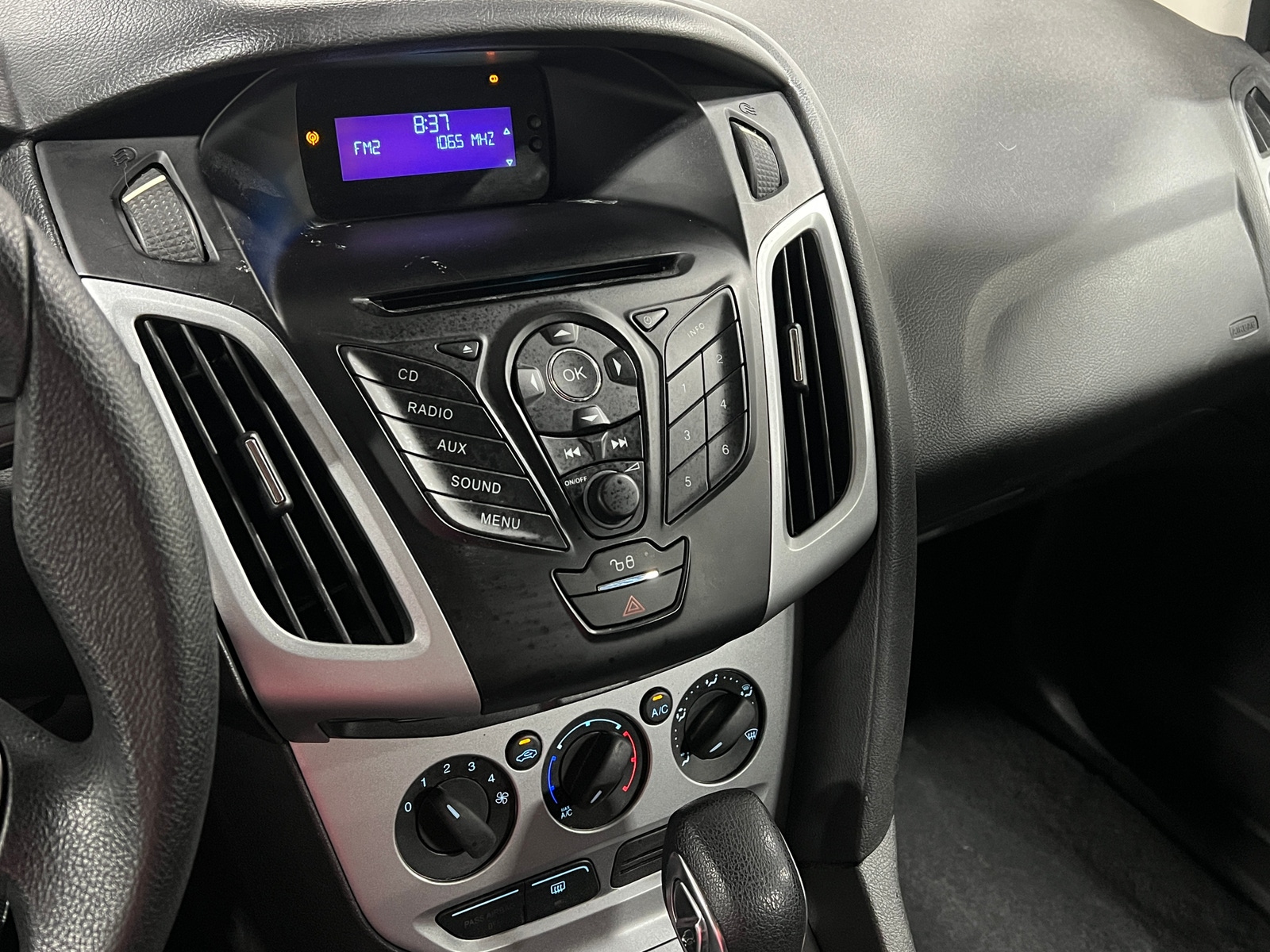 Thumbnail: 2012 Ford Focus - 4