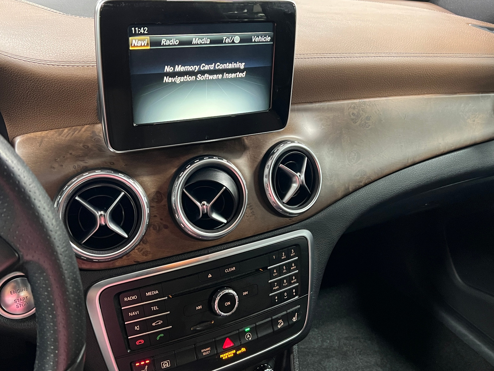 Thumbnail: 2017 Mercedes-Benz GLA - 3