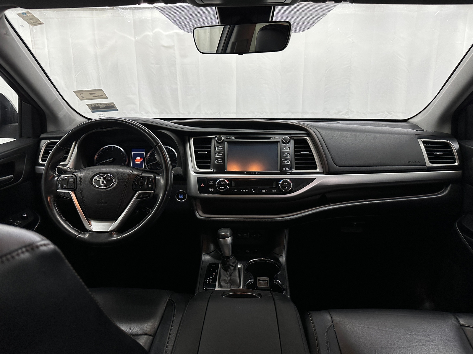 Thumbnail: 2017 Toyota Highlander - 2