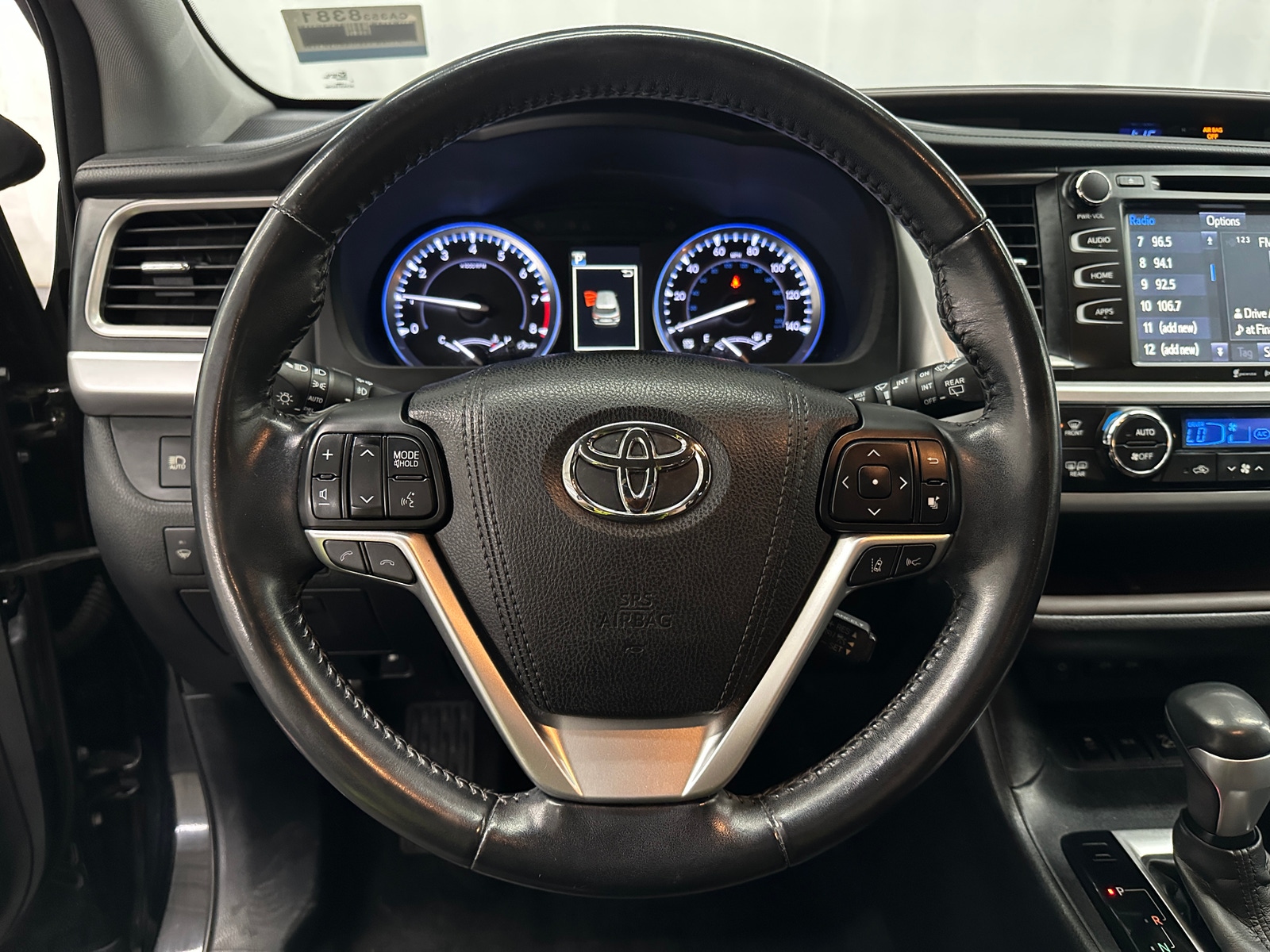 Thumbnail: 2017 Toyota Highlander - 4