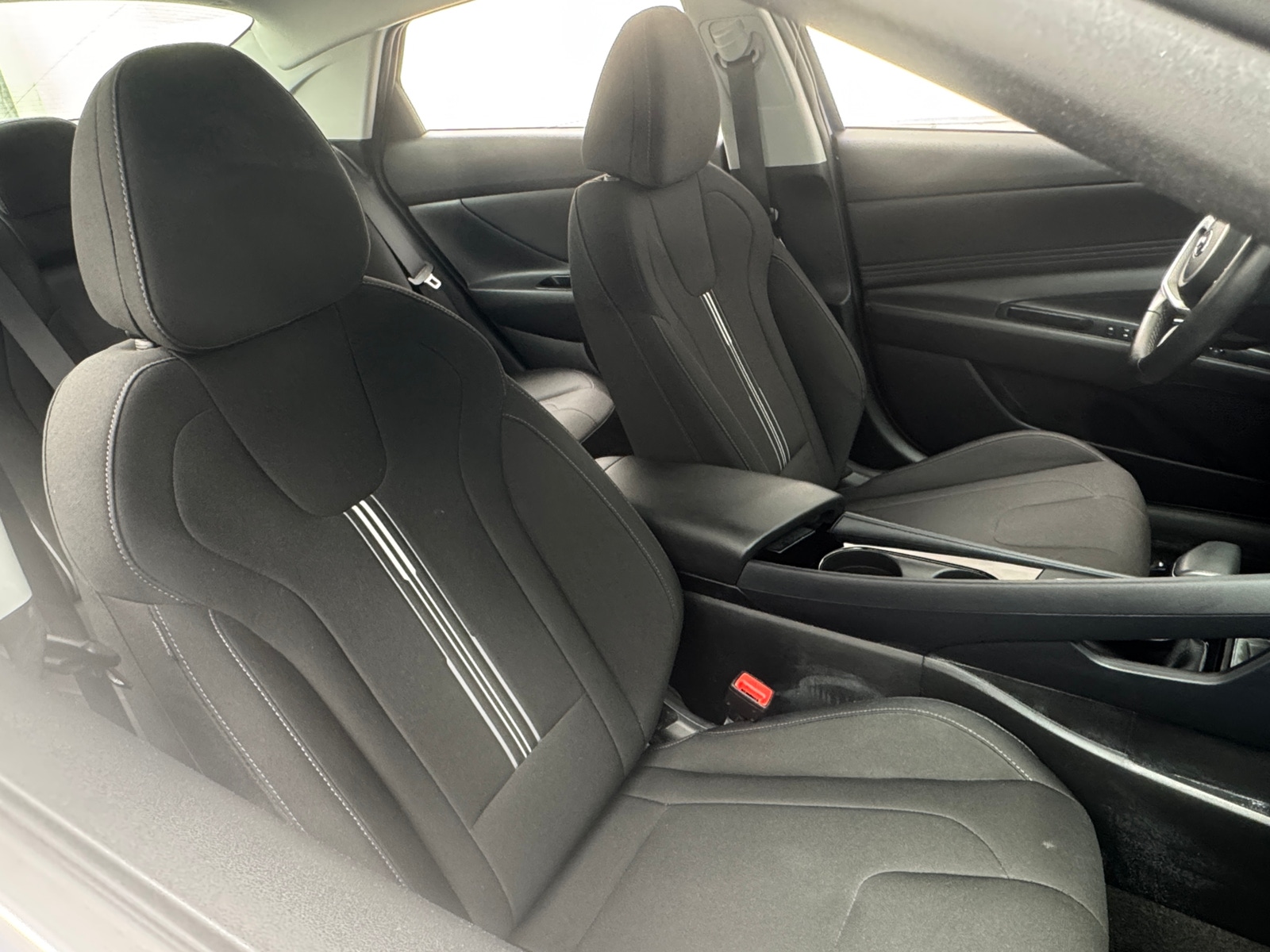 Thumbnail: 2022 Hyundai Elantra - 2