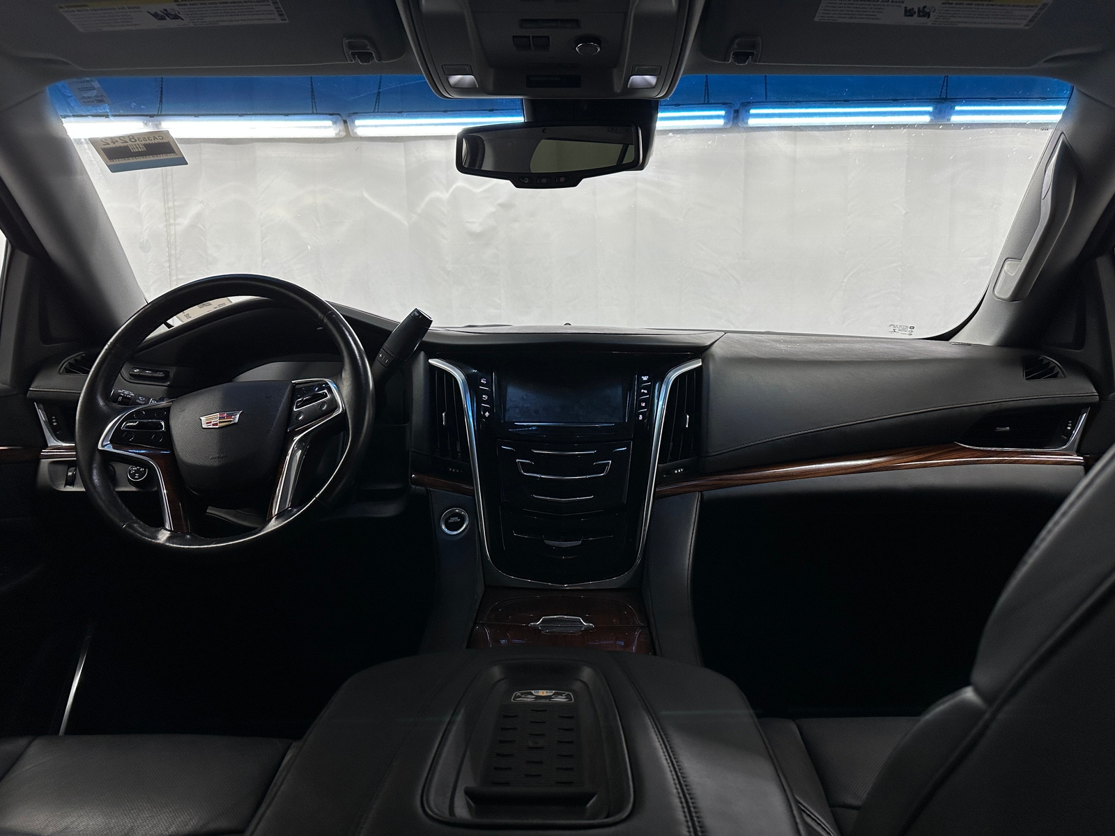 Thumbnail: 2015 Cadillac Escalade - 2
