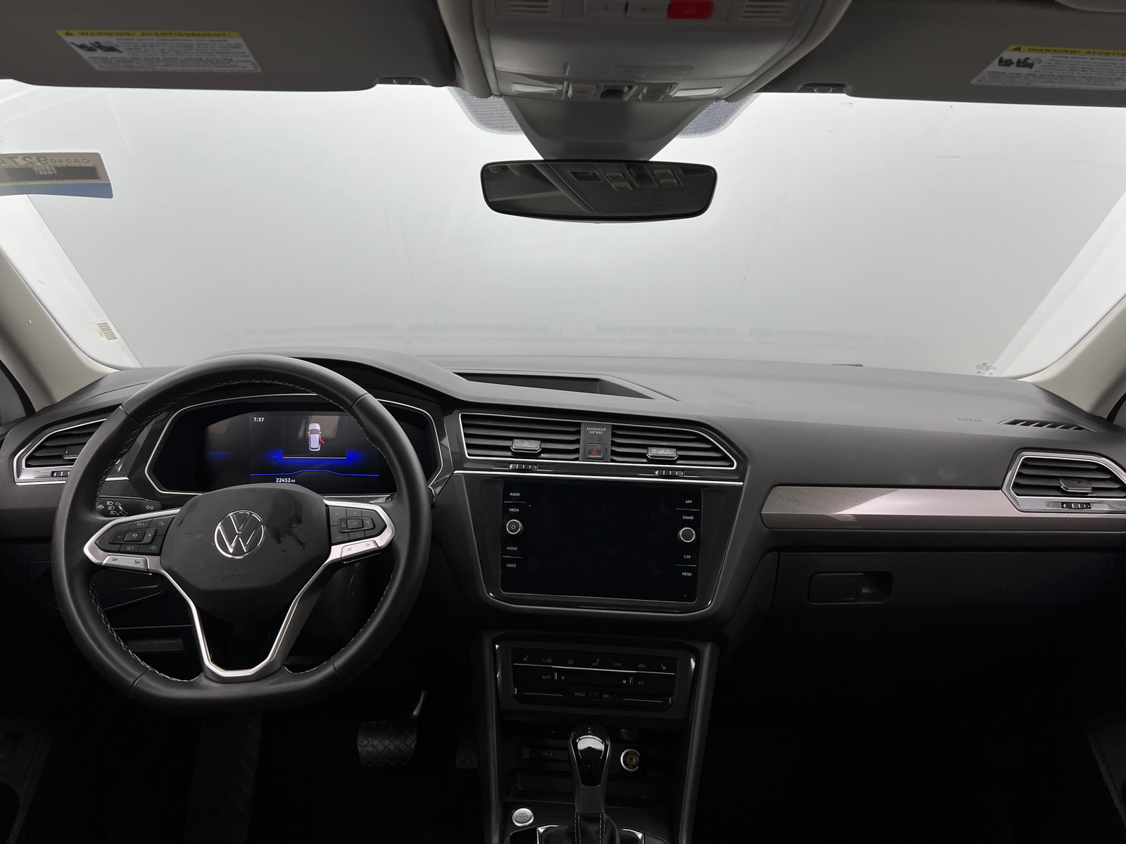 Thumbnail: 2024 Volkswagen Tiguan - 2