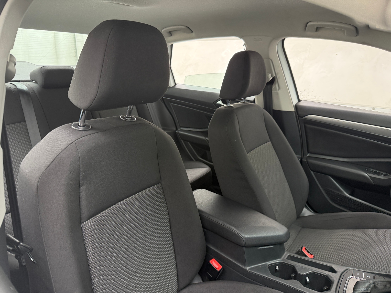Thumbnail: 2019 Volkswagen Jetta - 2