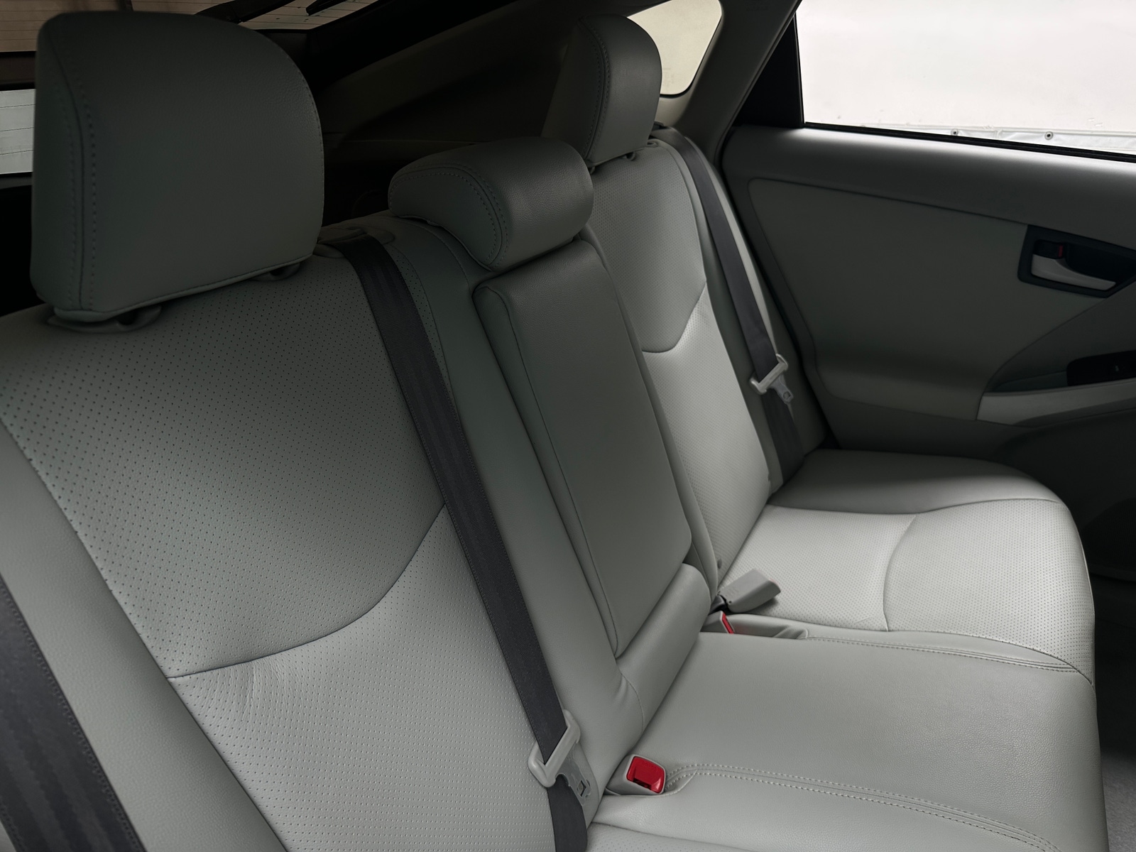 Thumbnail: 2010 Toyota Prius - 6