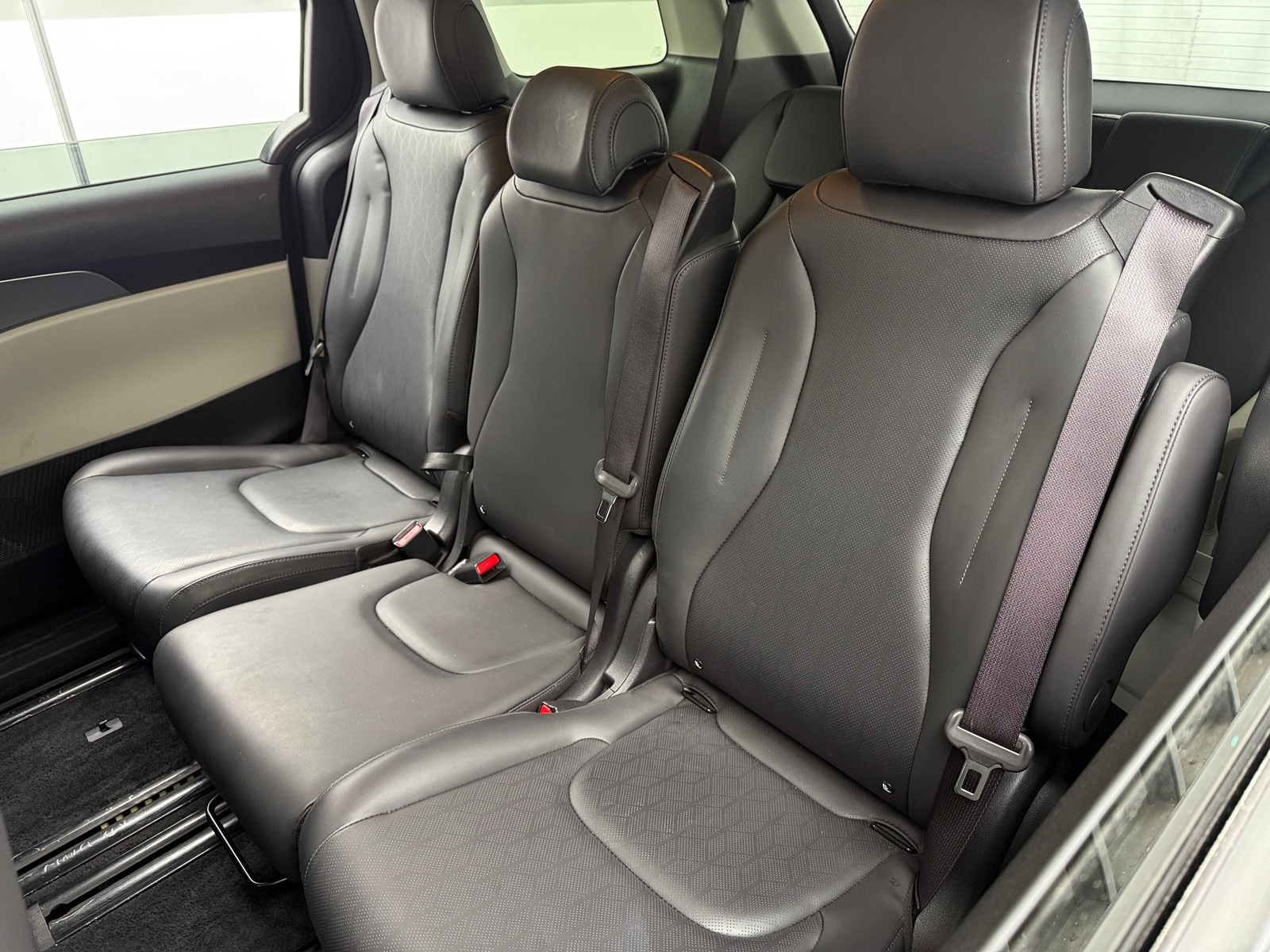 Thumbnail: 2024 Kia Carnival - 5