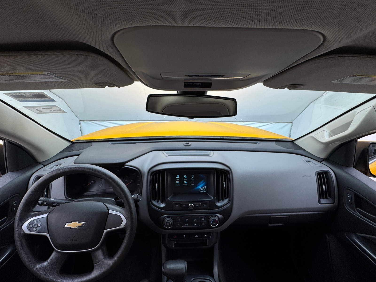 Thumbnail: 2018 Chevrolet Colorado - 3
