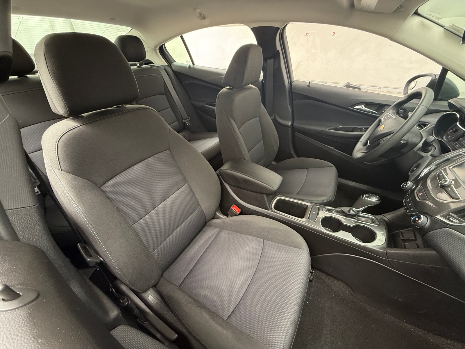 Thumbnail: 2018 Chevrolet Cruze - 2