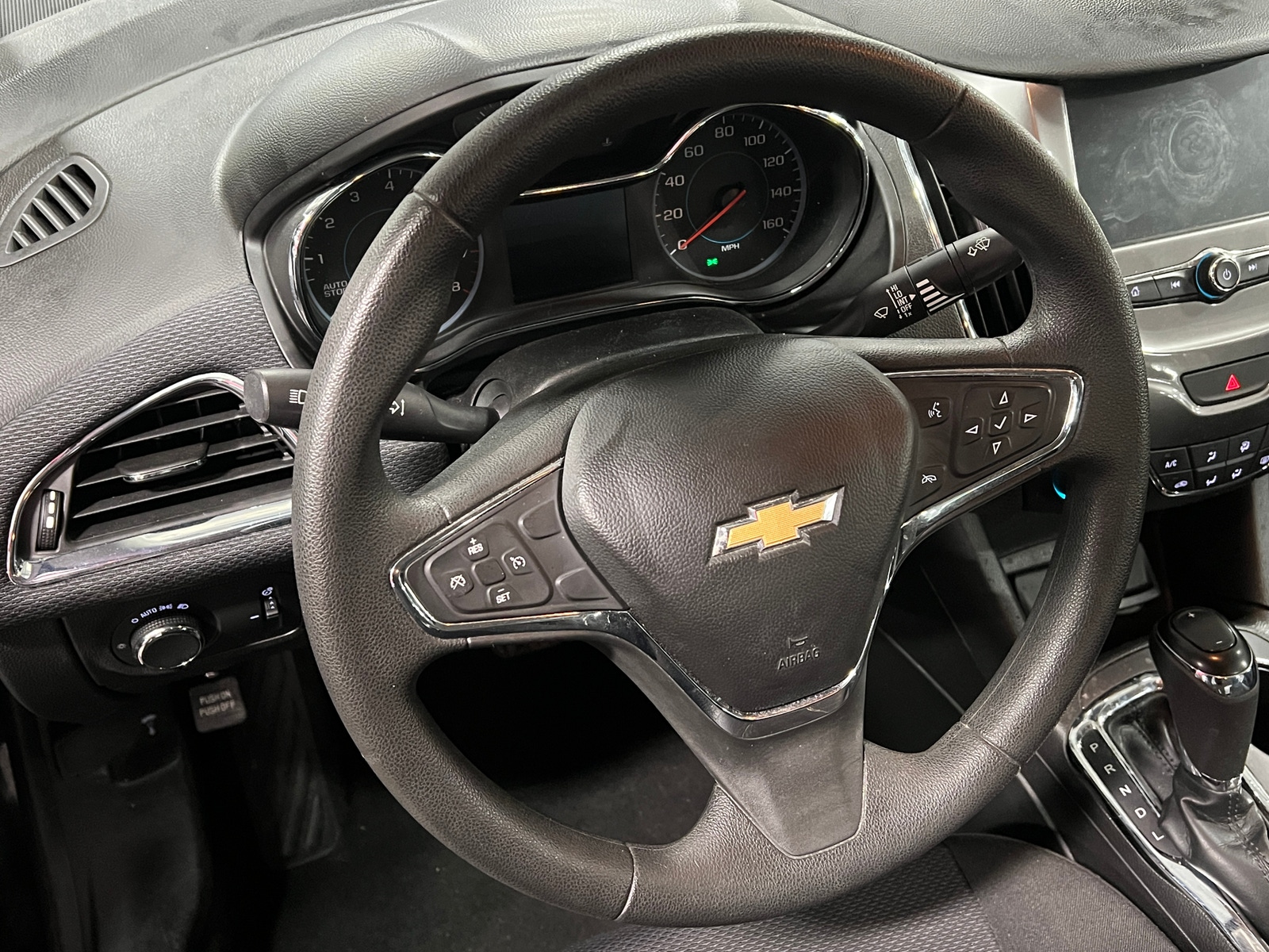 Thumbnail: 2018 Chevrolet Cruze - 5