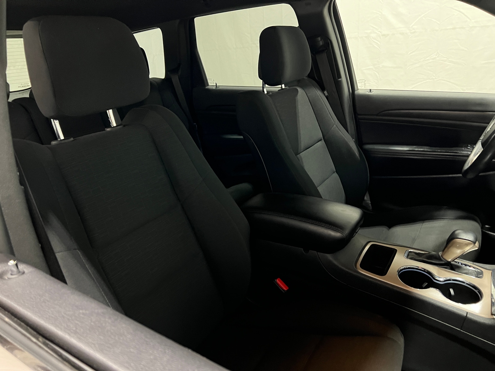 Thumbnail: 2017 Jeep Grand Cherokee - 2