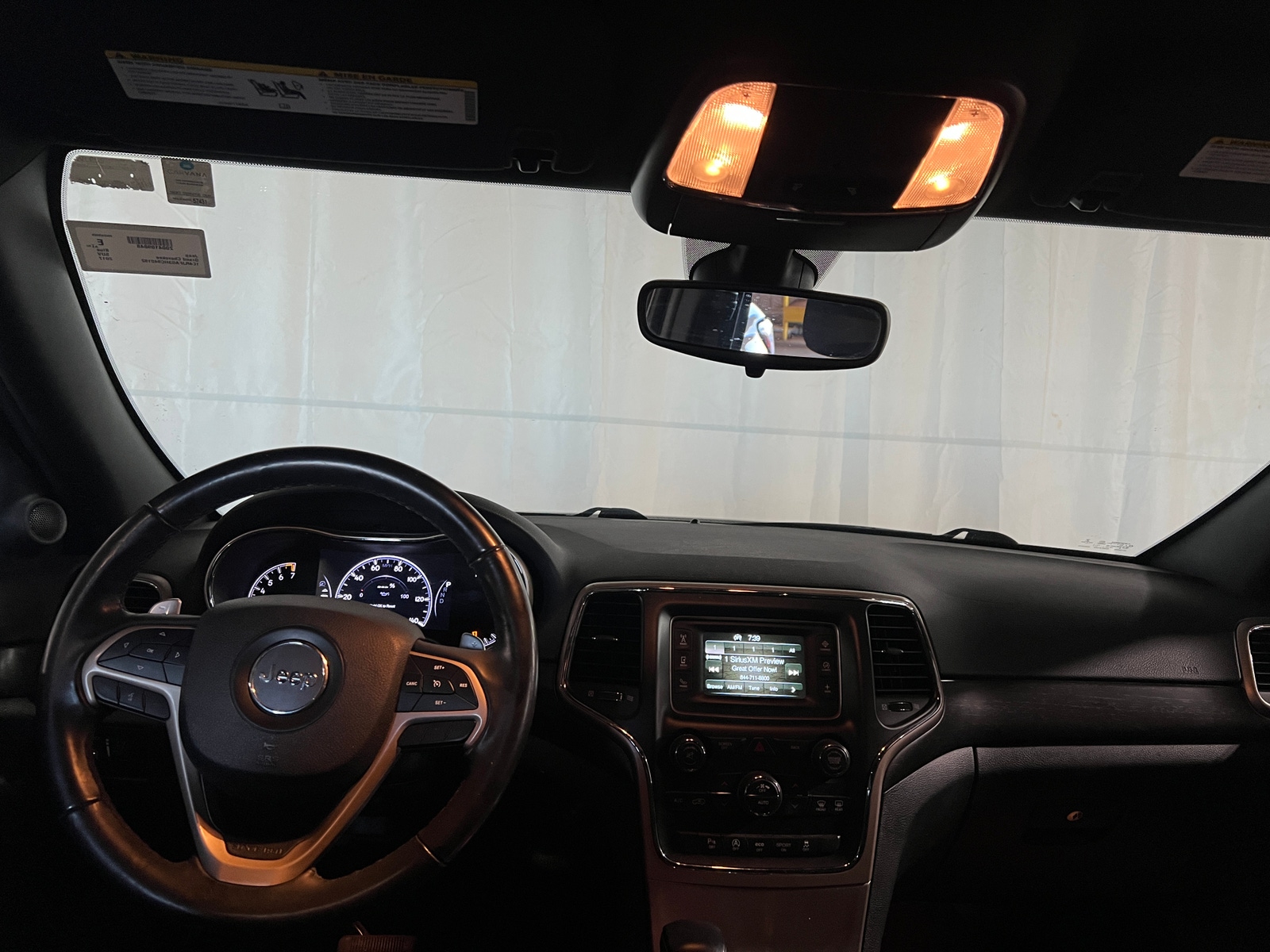 Thumbnail: 2017 Jeep Grand Cherokee - 3