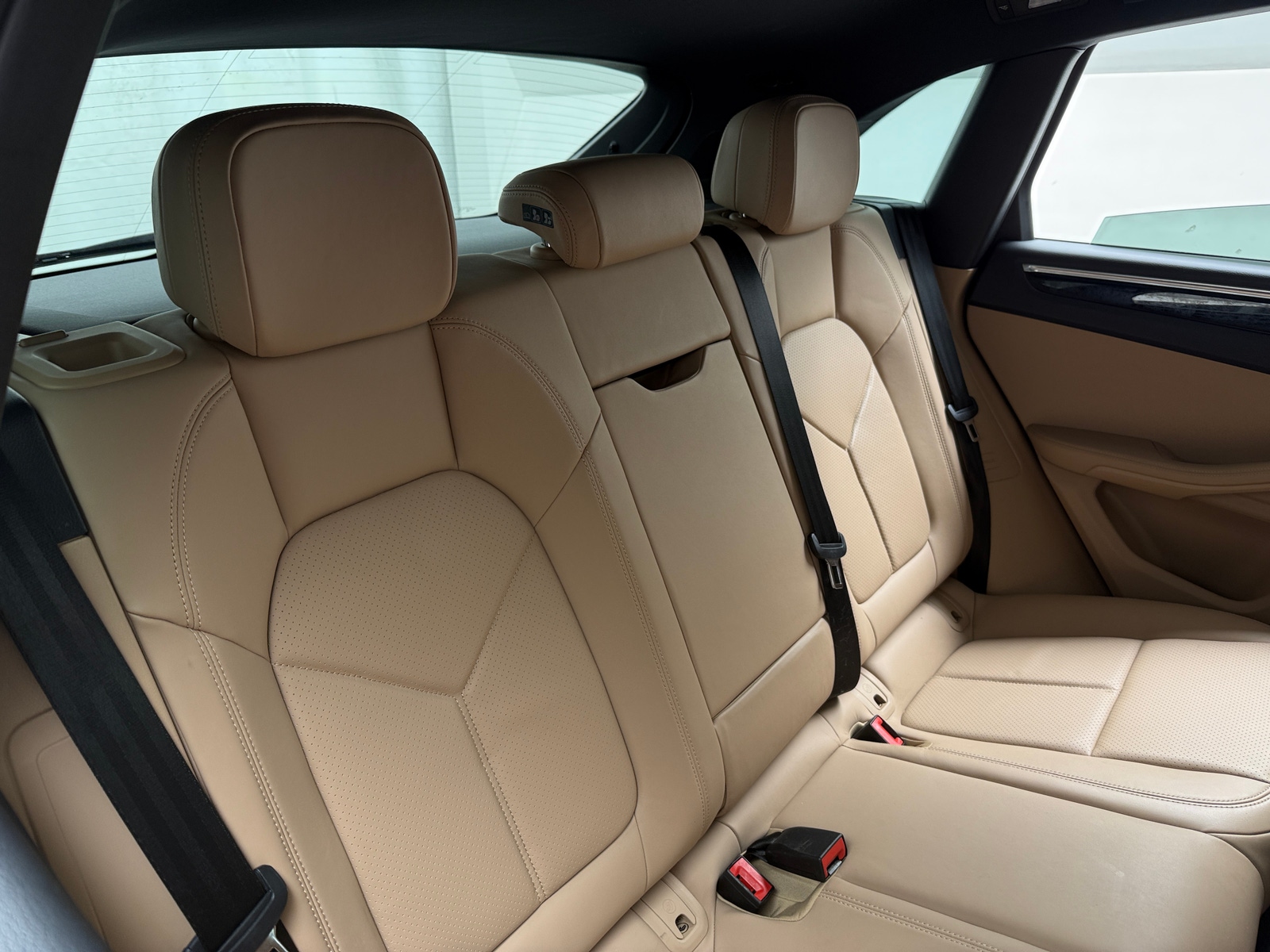 Thumbnail: 2021 Porsche Macan - 5