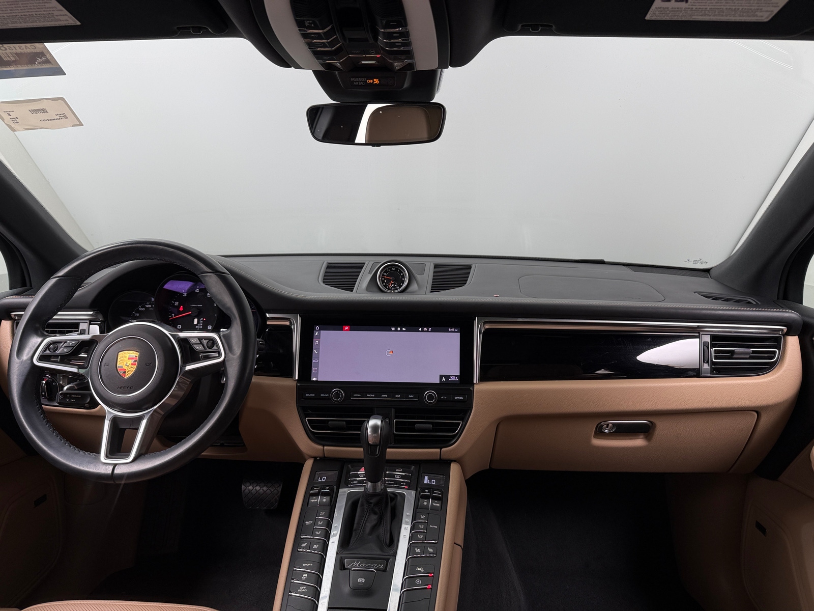 Thumbnail: 2021 Porsche Macan - 2
