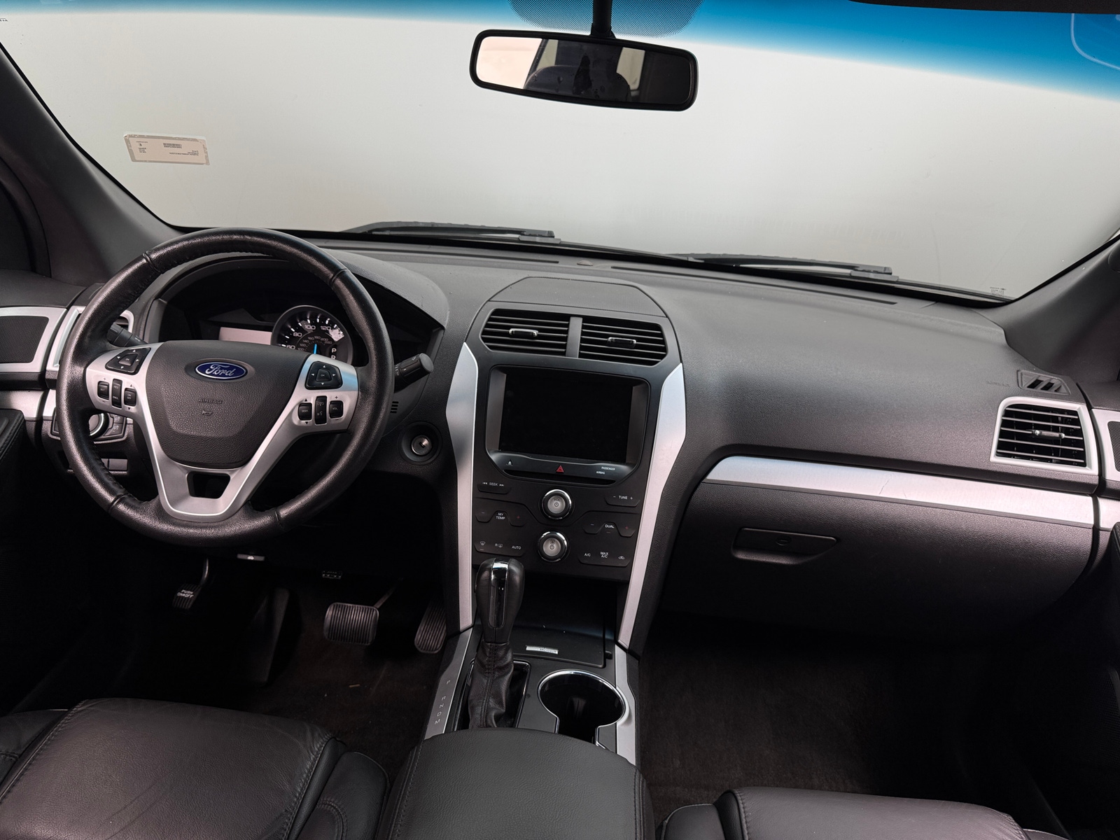 Thumbnail: 2015 Ford Explorer - 2