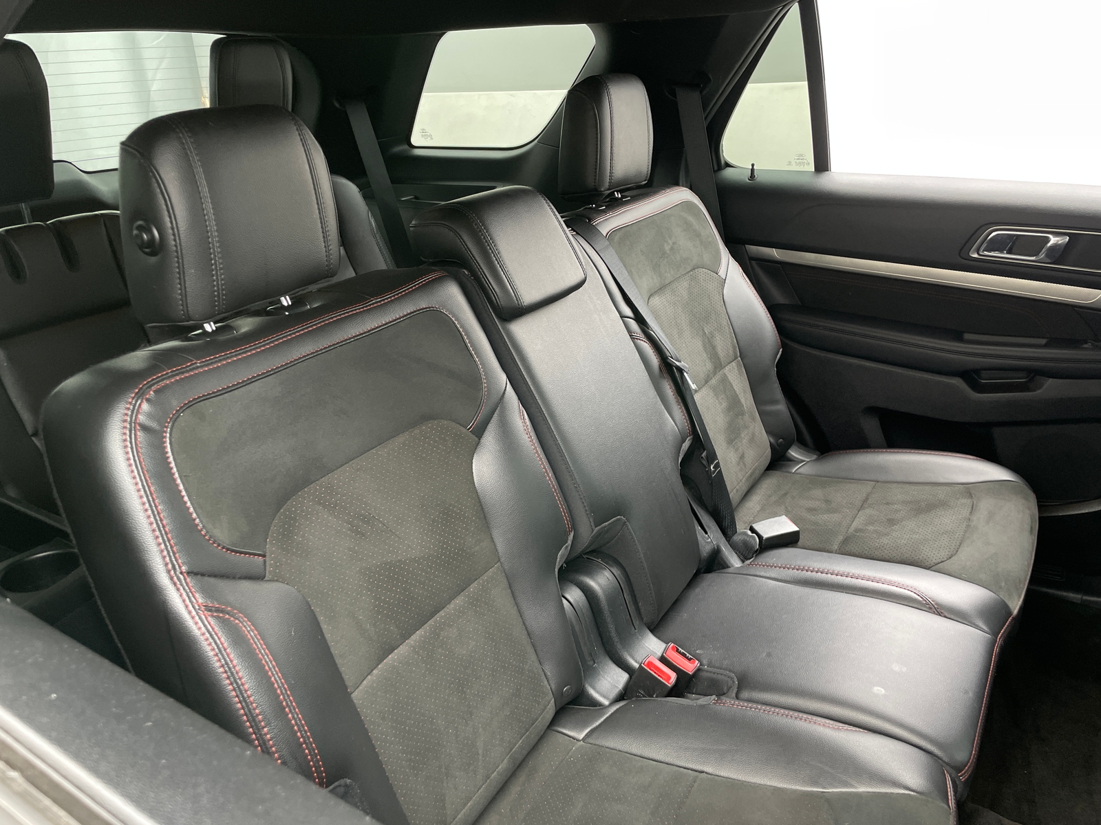 Thumbnail: 2018 Ford Explorer - 6