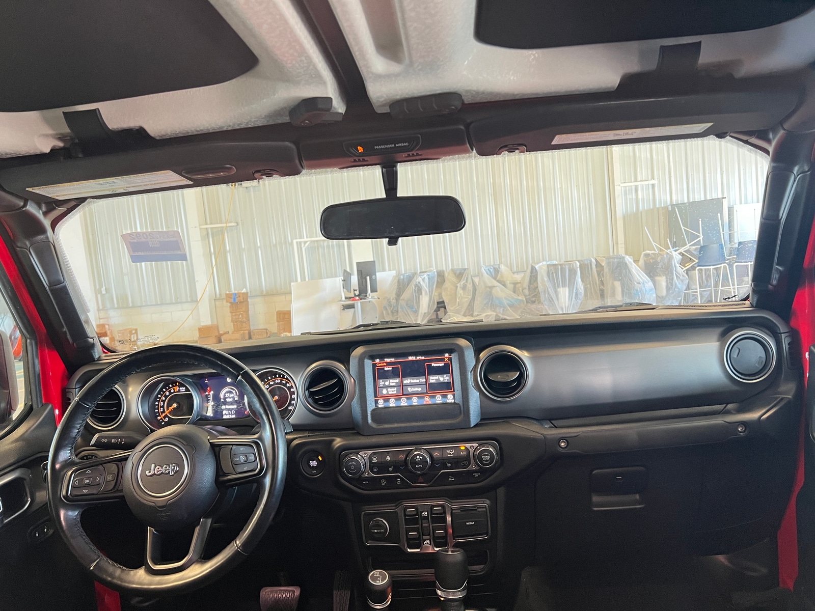 Thumbnail: 2021 Jeep Gladiator - 3