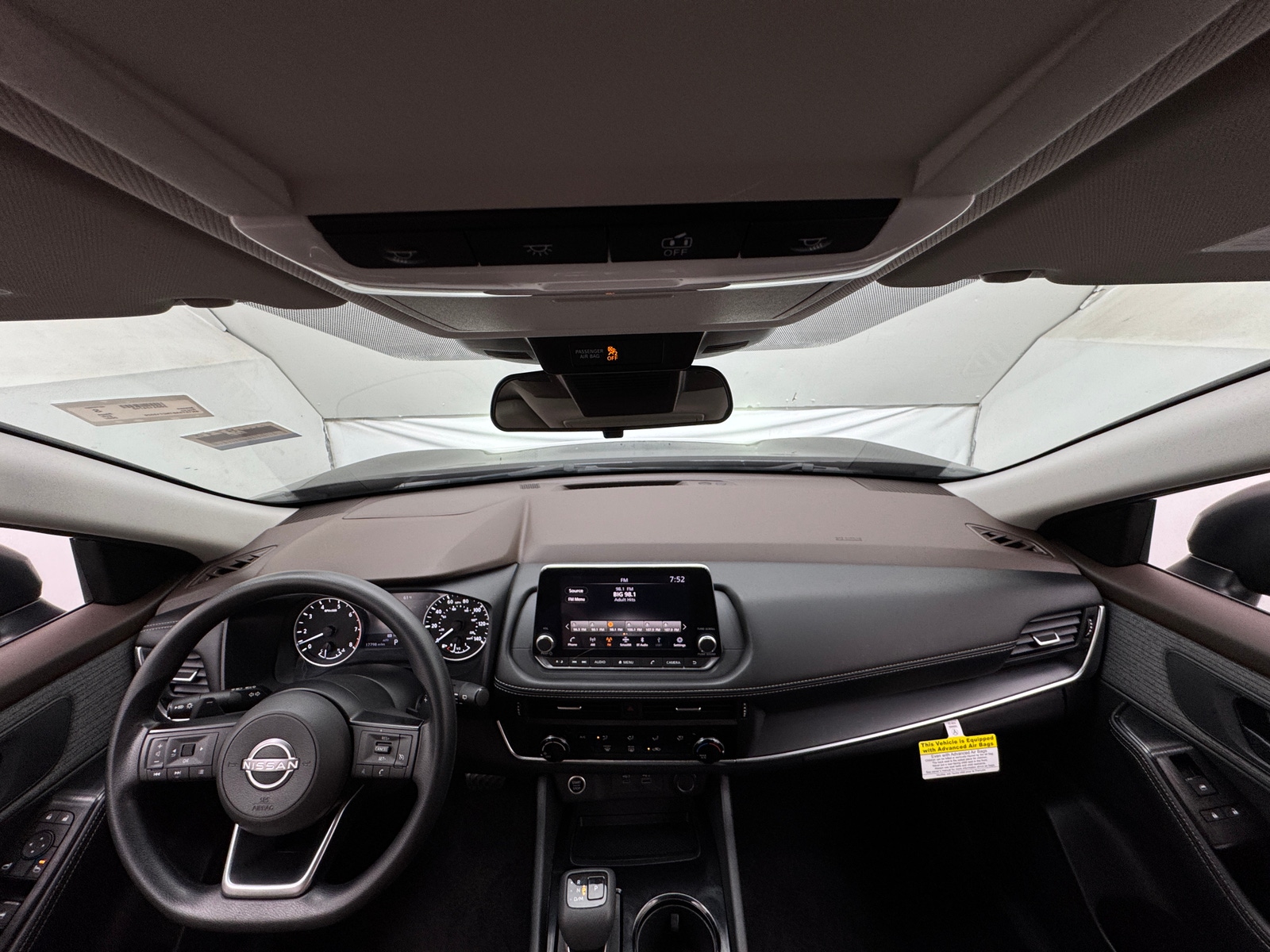 Thumbnail: 2022 Nissan Rogue - 3