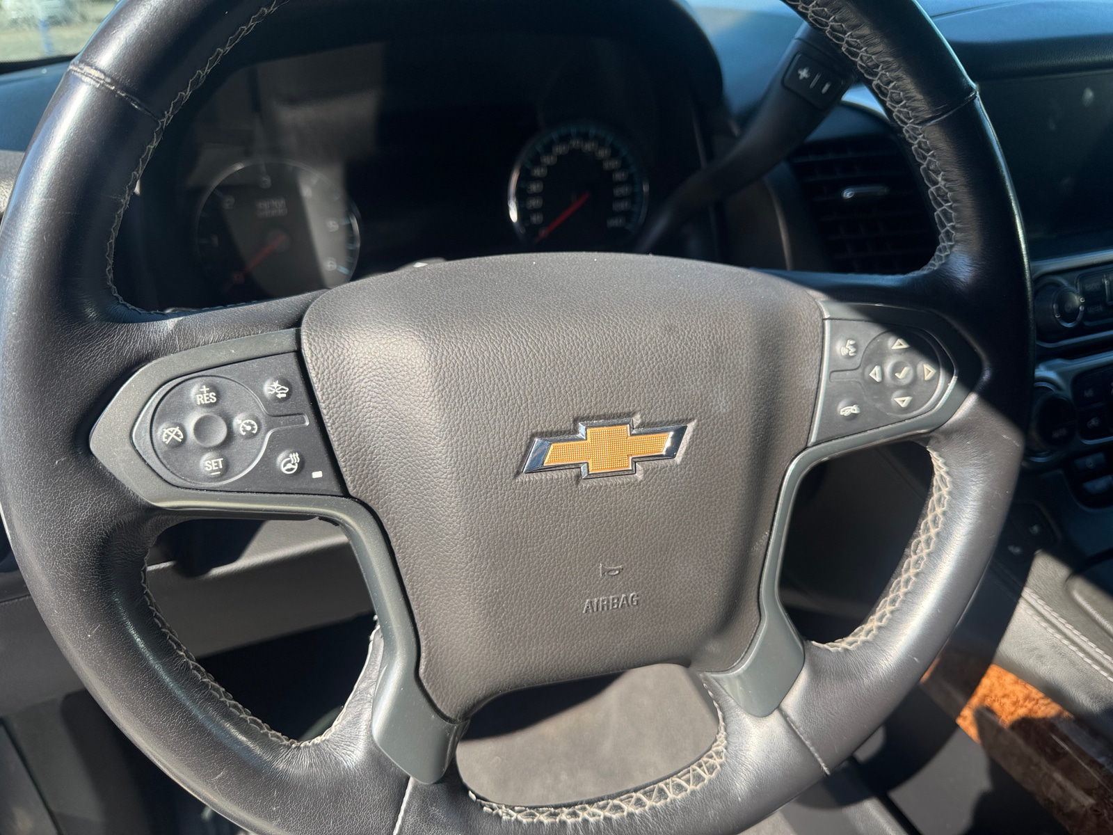 Thumbnail: 2020 Chevrolet Tahoe - 4