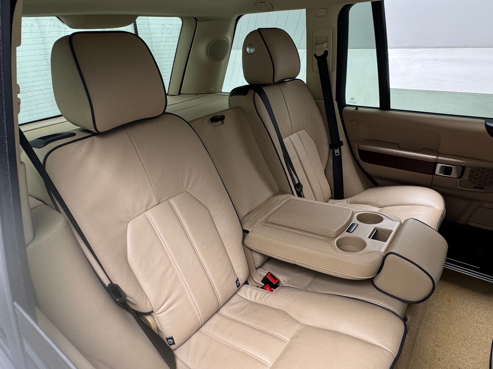 Thumbnail: 2011 Land Rover Range Rover - 5