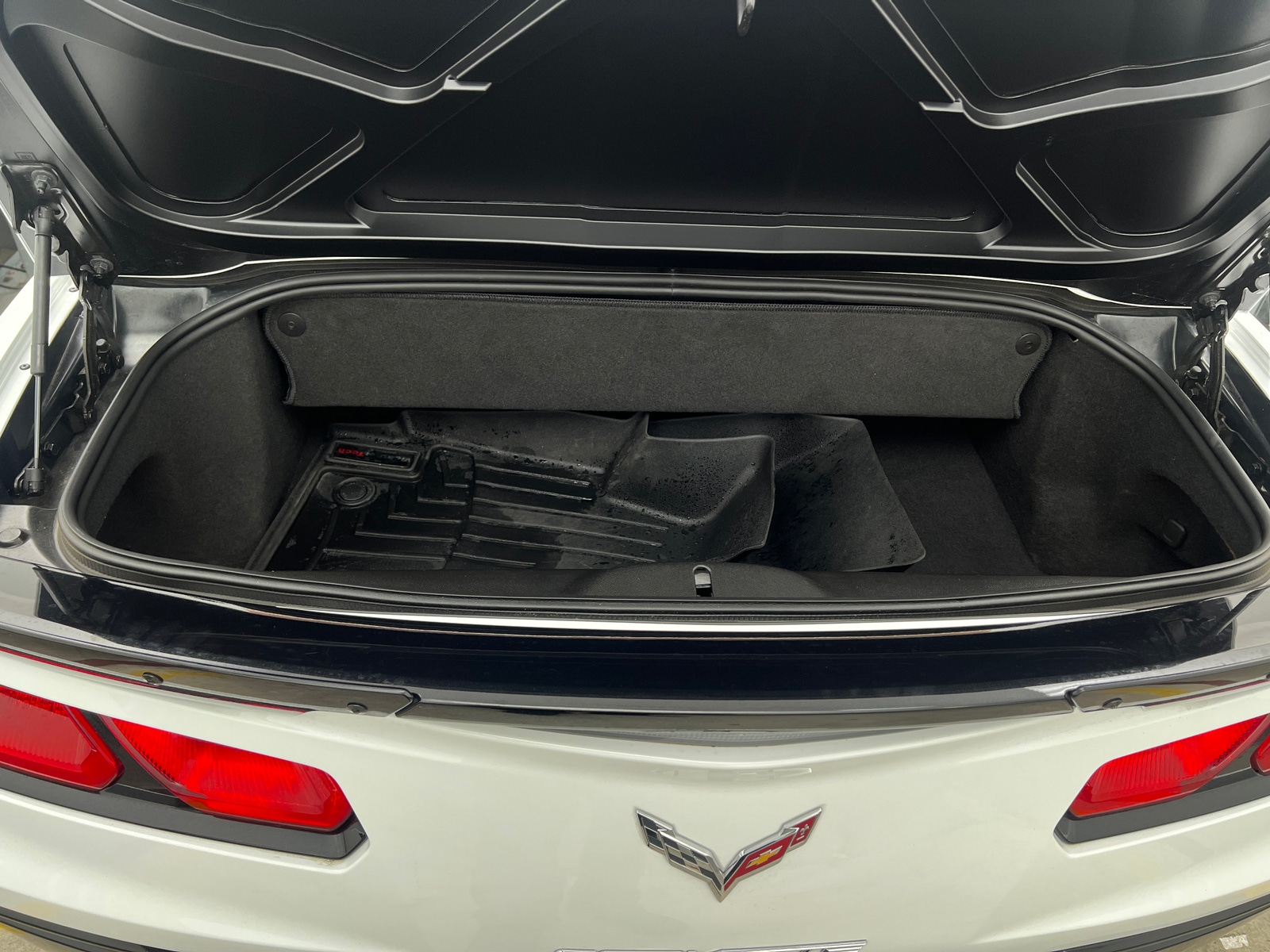 Thumbnail: 2018 Chevrolet Corvette - 5