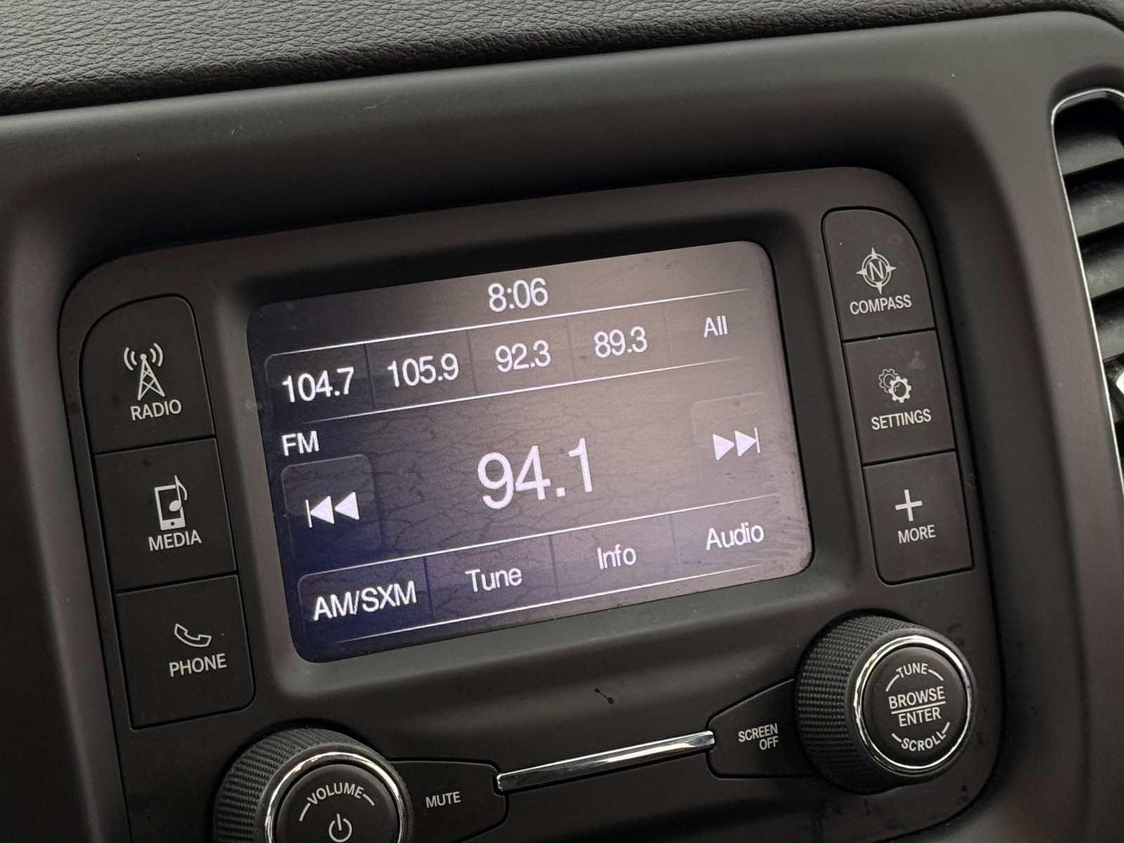 Thumbnail: 2017 Jeep Compass - 4