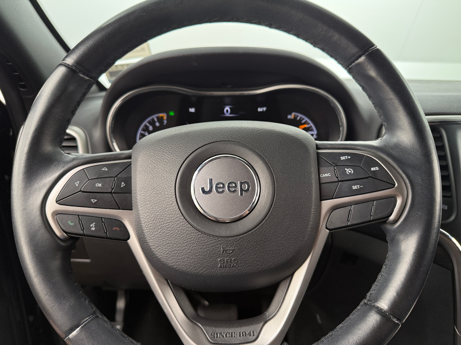 Thumbnail: 2020 Jeep Grand Cherokee - 5