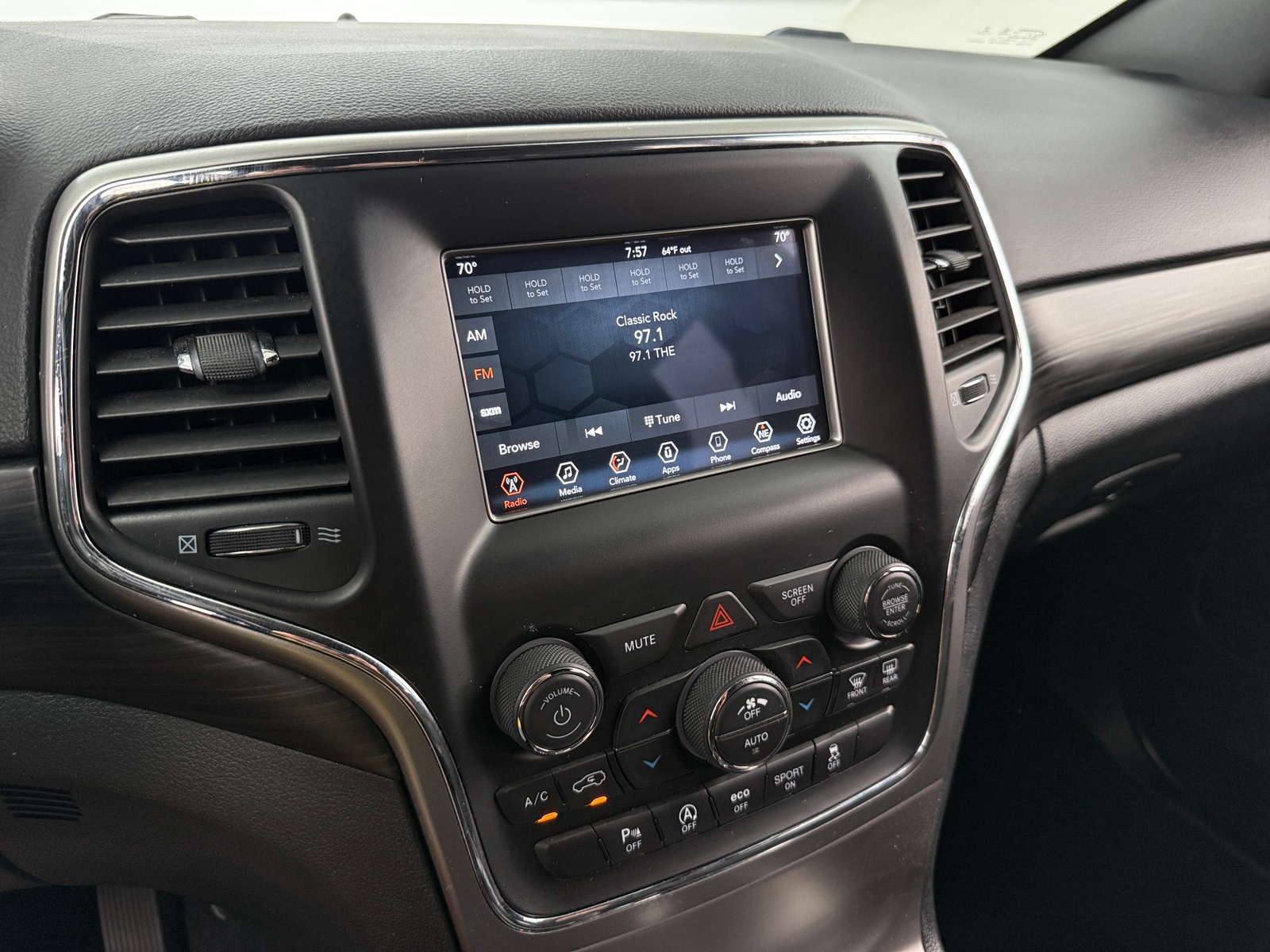 Thumbnail: 2020 Jeep Grand Cherokee - 4