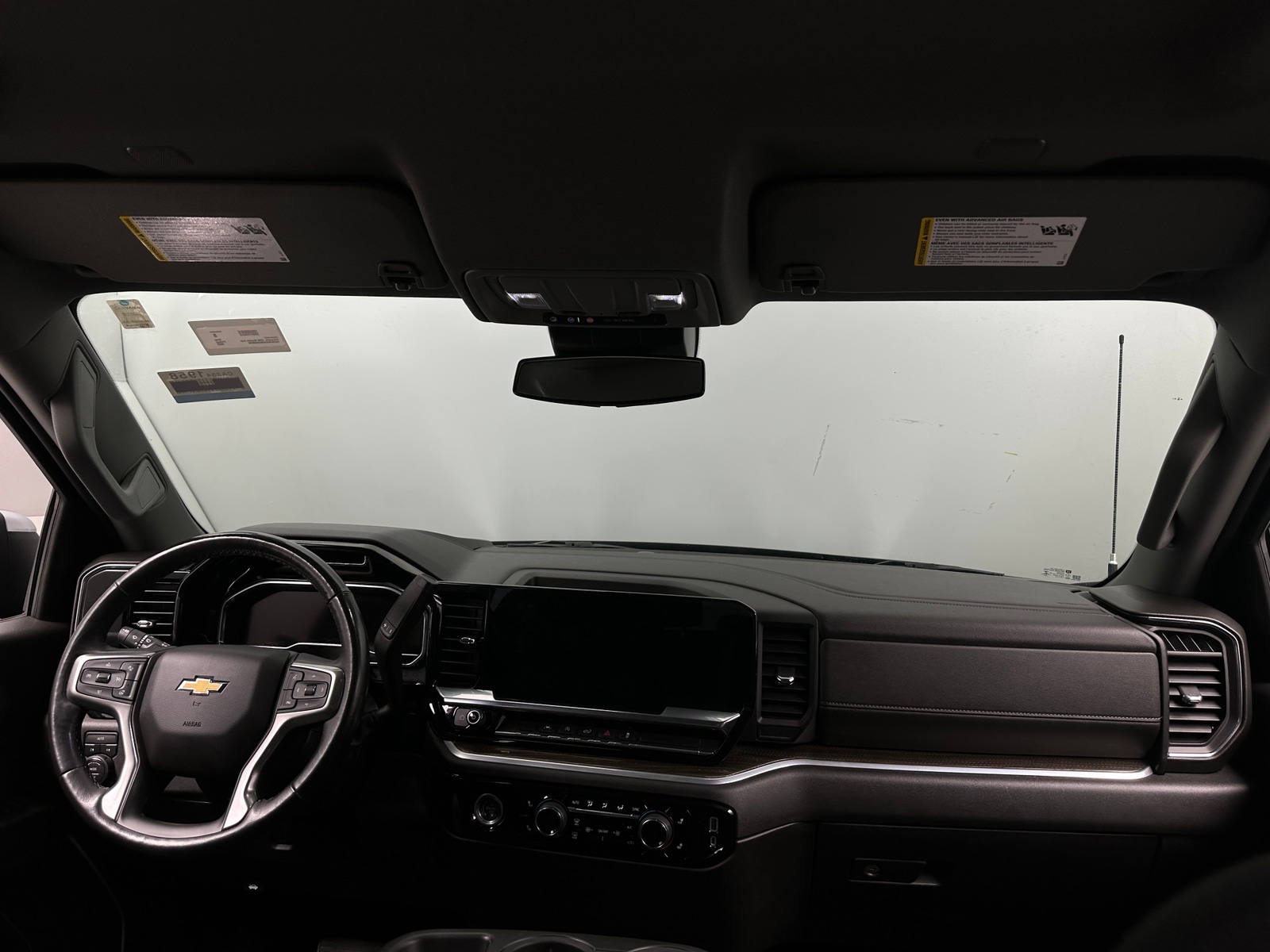 Thumbnail: 2022 Chevrolet Silverado 1500 - 3
