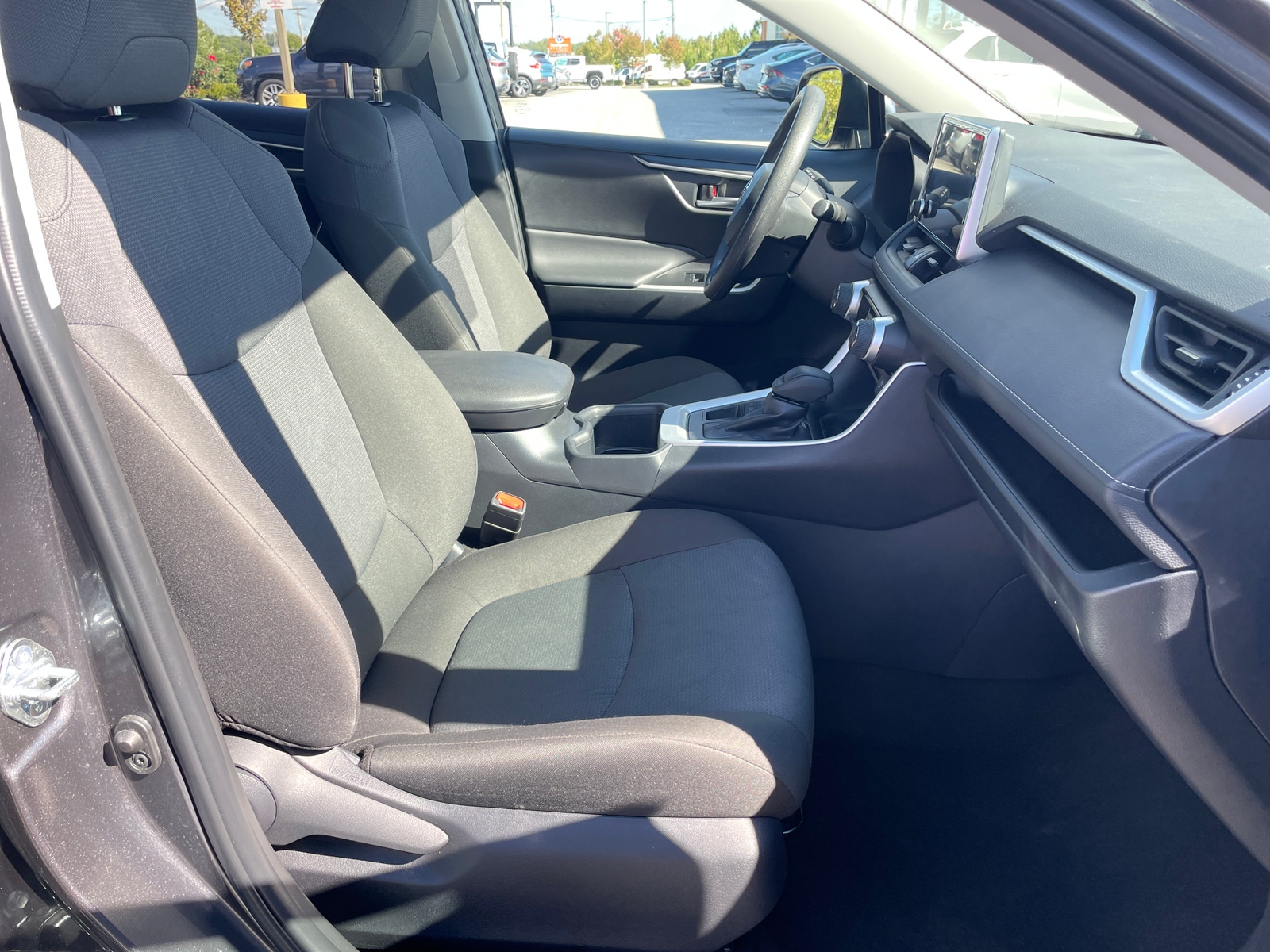 Thumbnail: 2025 Toyota RAV4 - 2