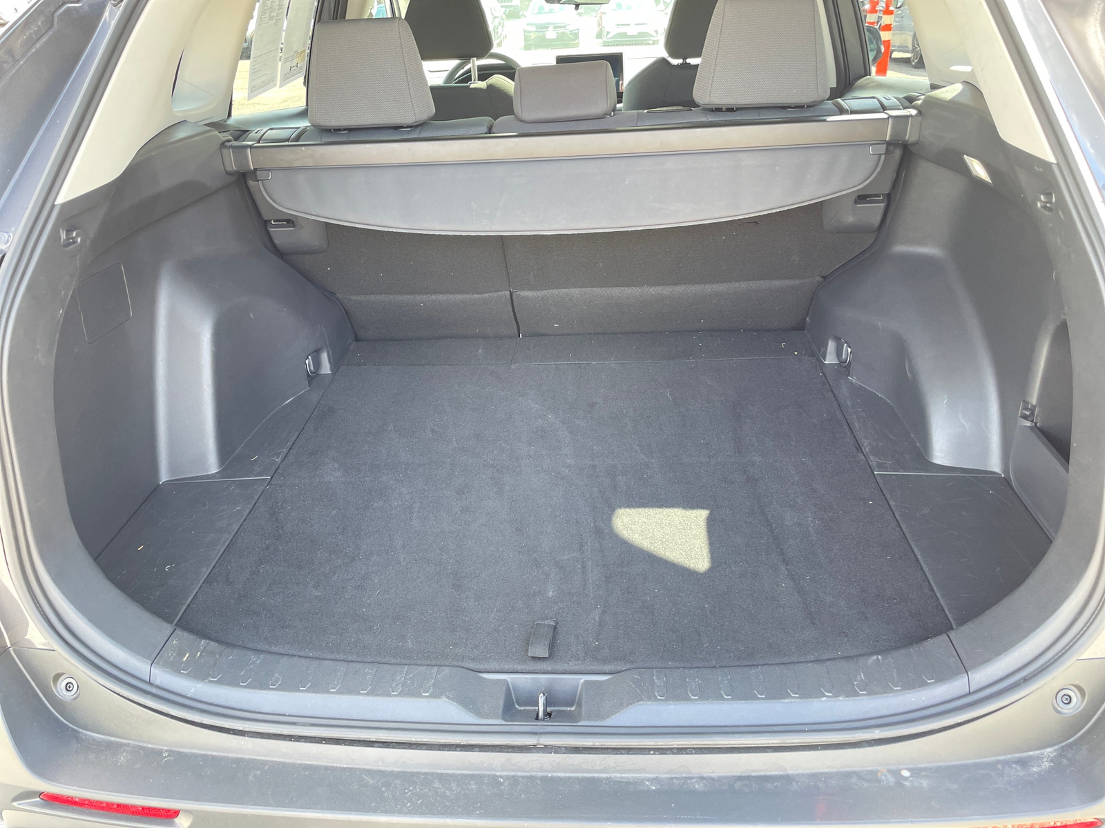 Thumbnail: 2025 Toyota RAV4 - 6