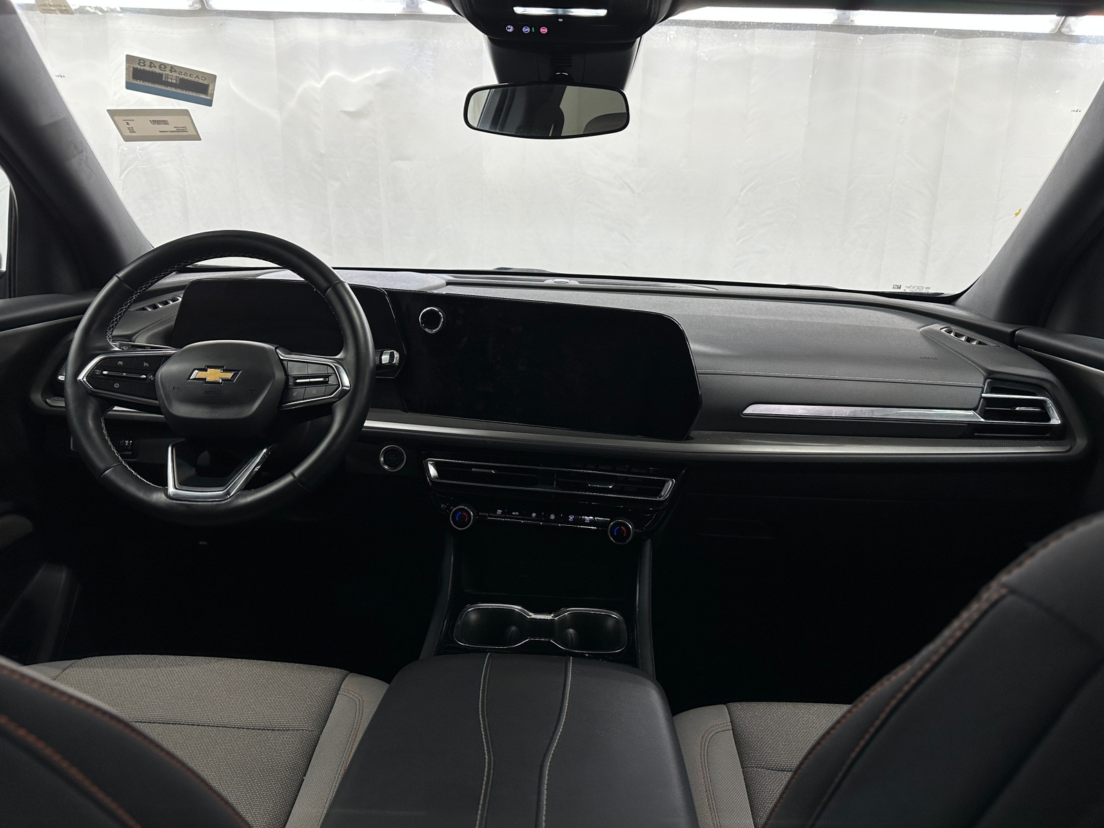 Thumbnail: 2025 Chevrolet Traverse - 3