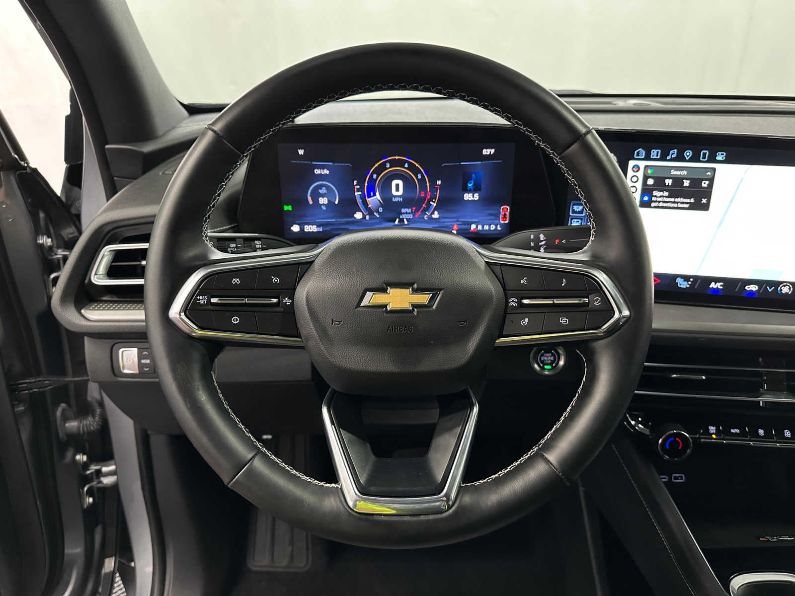 Thumbnail: 2025 Chevrolet Traverse - 5