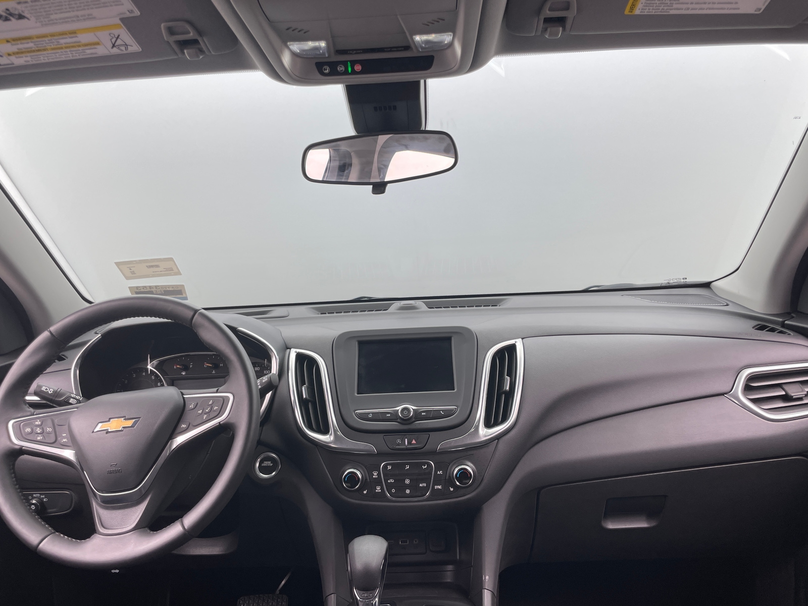 Thumbnail: 2022 Chevrolet Equinox - 3