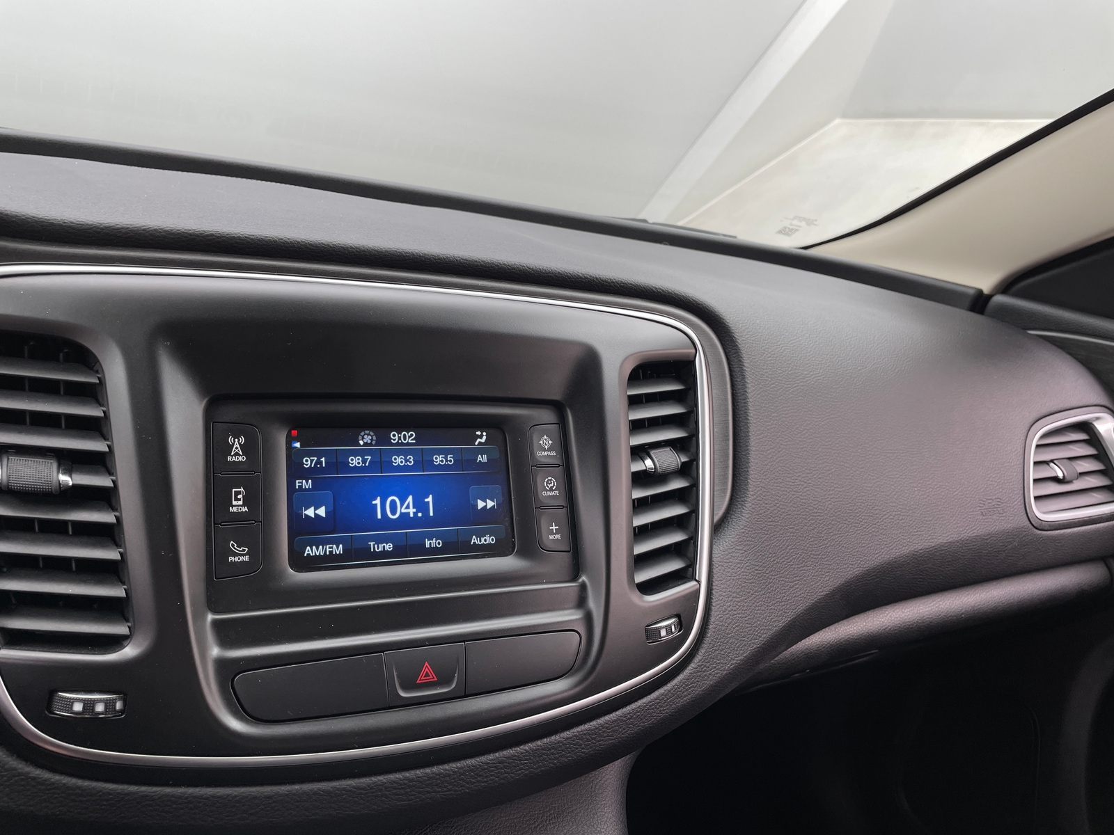 Thumbnail: 2016 Chrysler 200 - 4