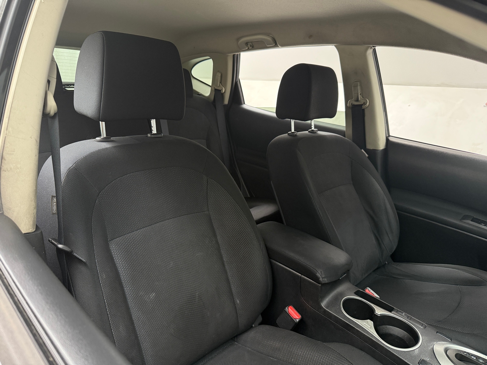 Thumbnail: 2015 Nissan Rogue - 2