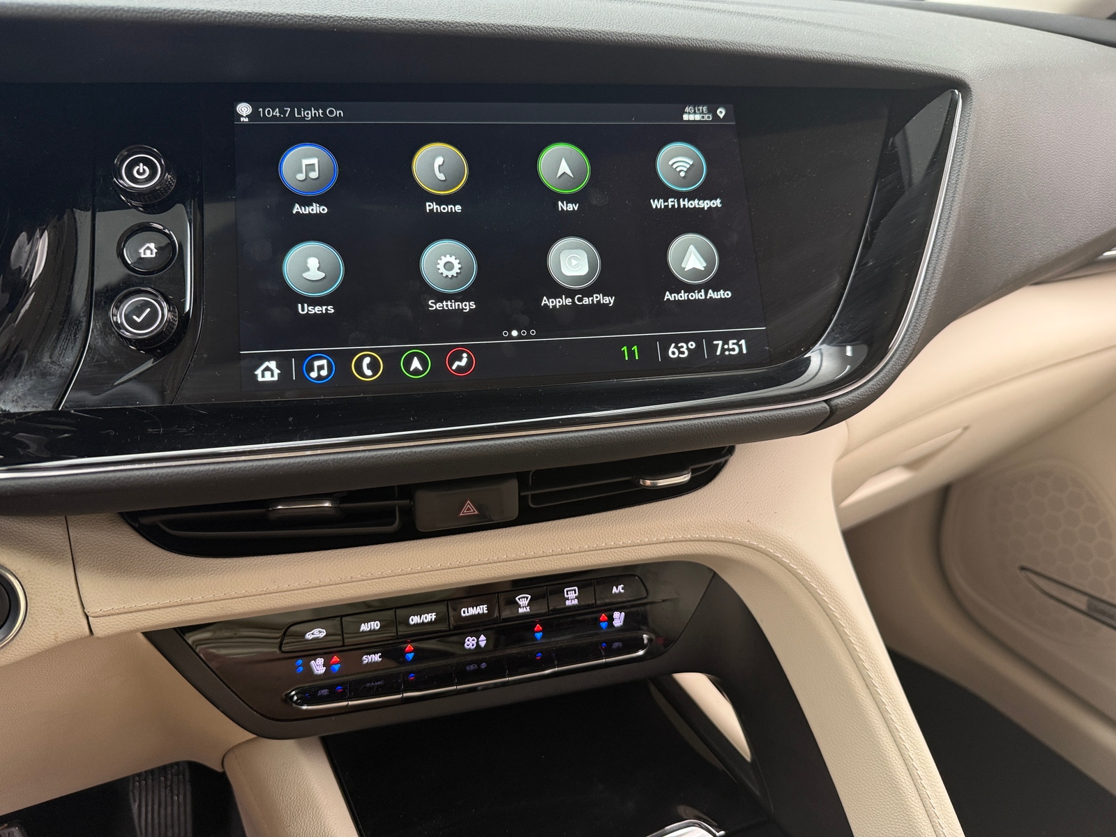 Thumbnail: 2022 Buick Envision - 3